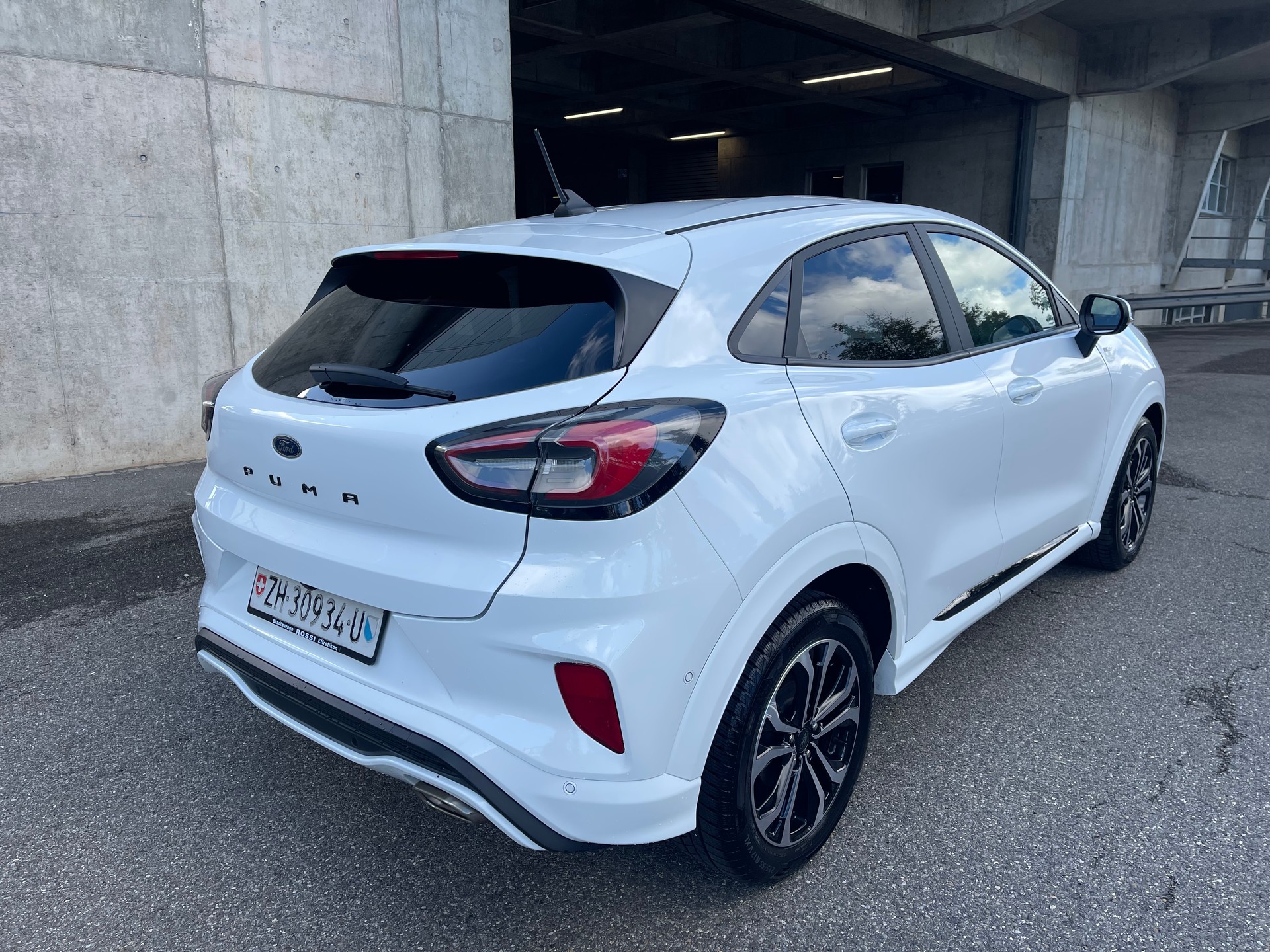 FORD Puma 1.0 EcoB Hybrid ST-Line-image-4
