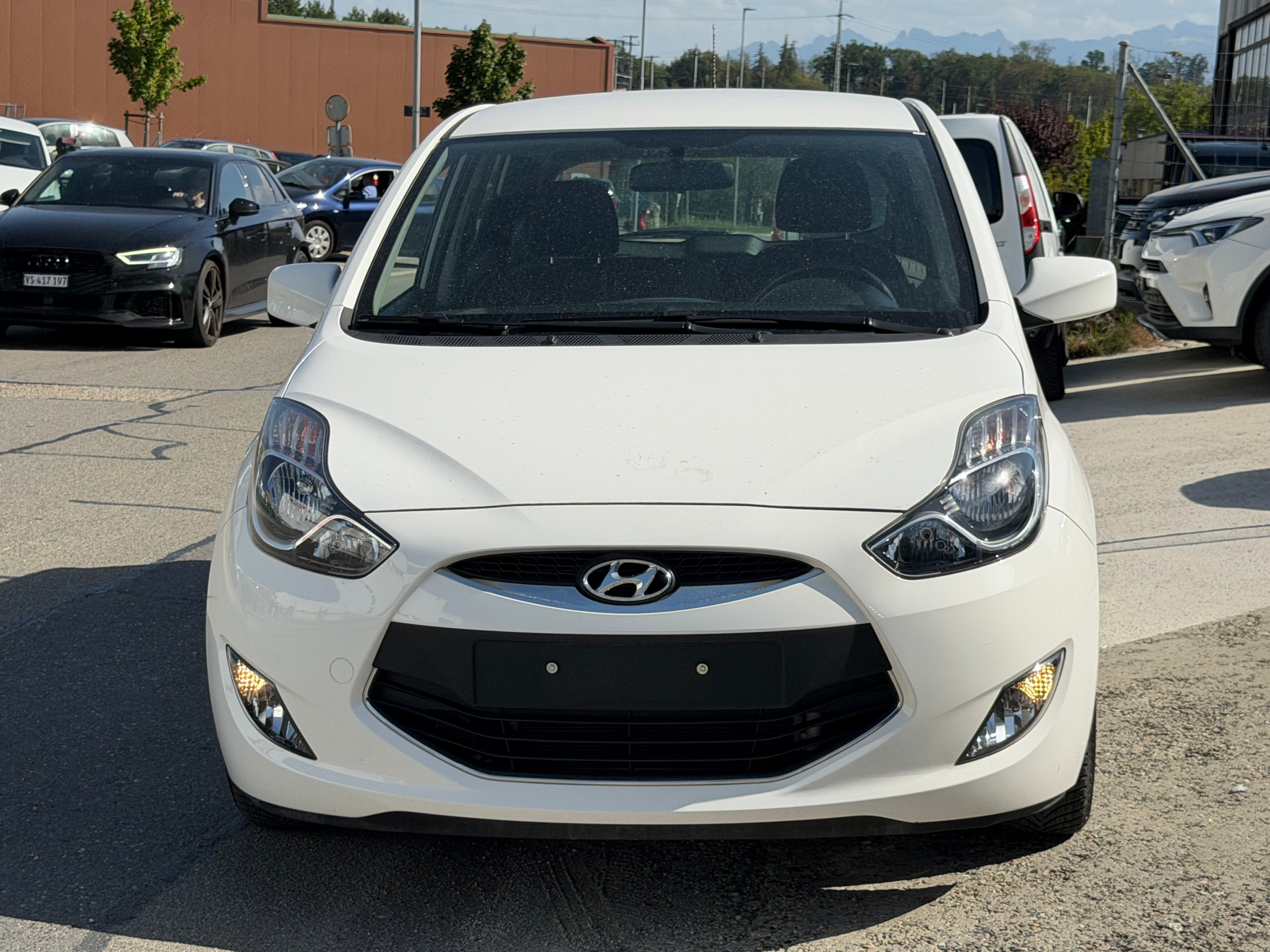 Car photo