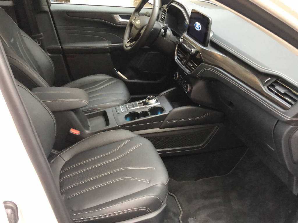 FORD Kuga 2.5 Plug-in Hybrid Vignale-image-9