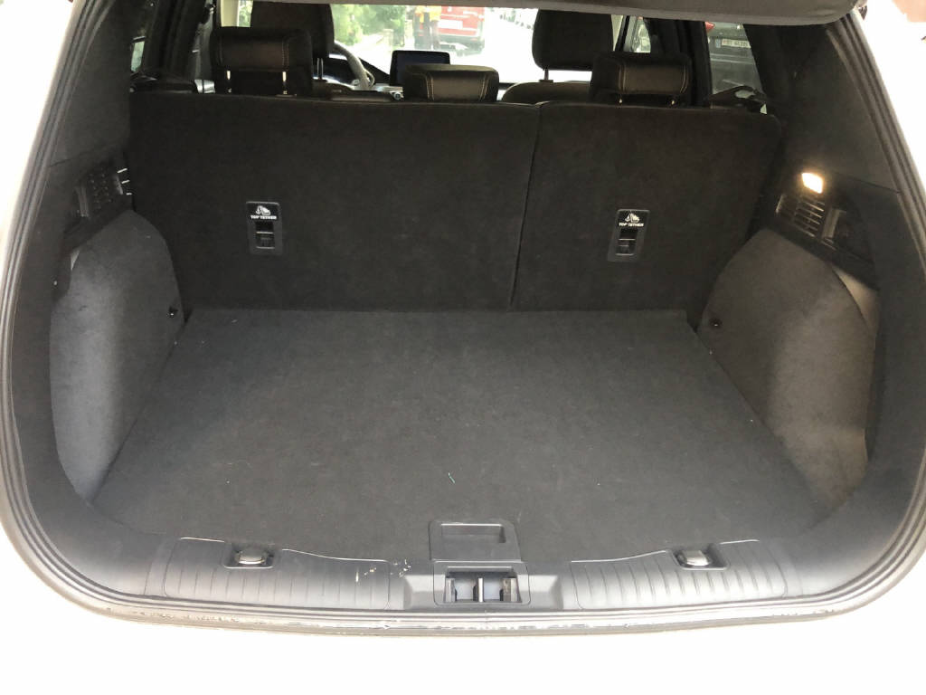 FORD Kuga 2.5 Plug-in Hybrid Vignale-image-11