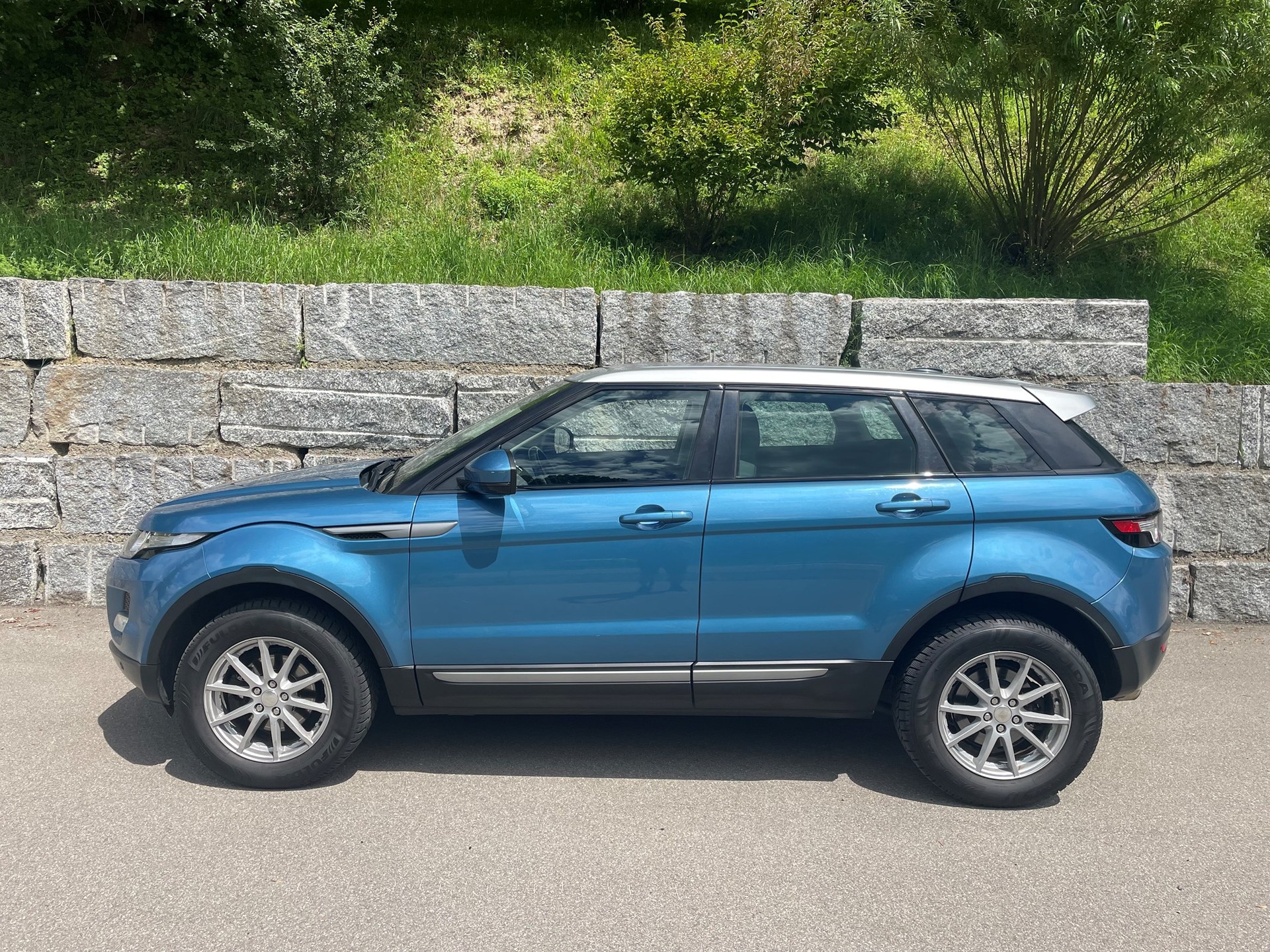 LAND ROVER Range Rover Evoque 2.2 SD4 Prestige-image-9