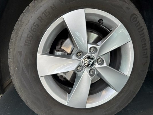SKODA Fab. 1.0 MPI Active-image-14