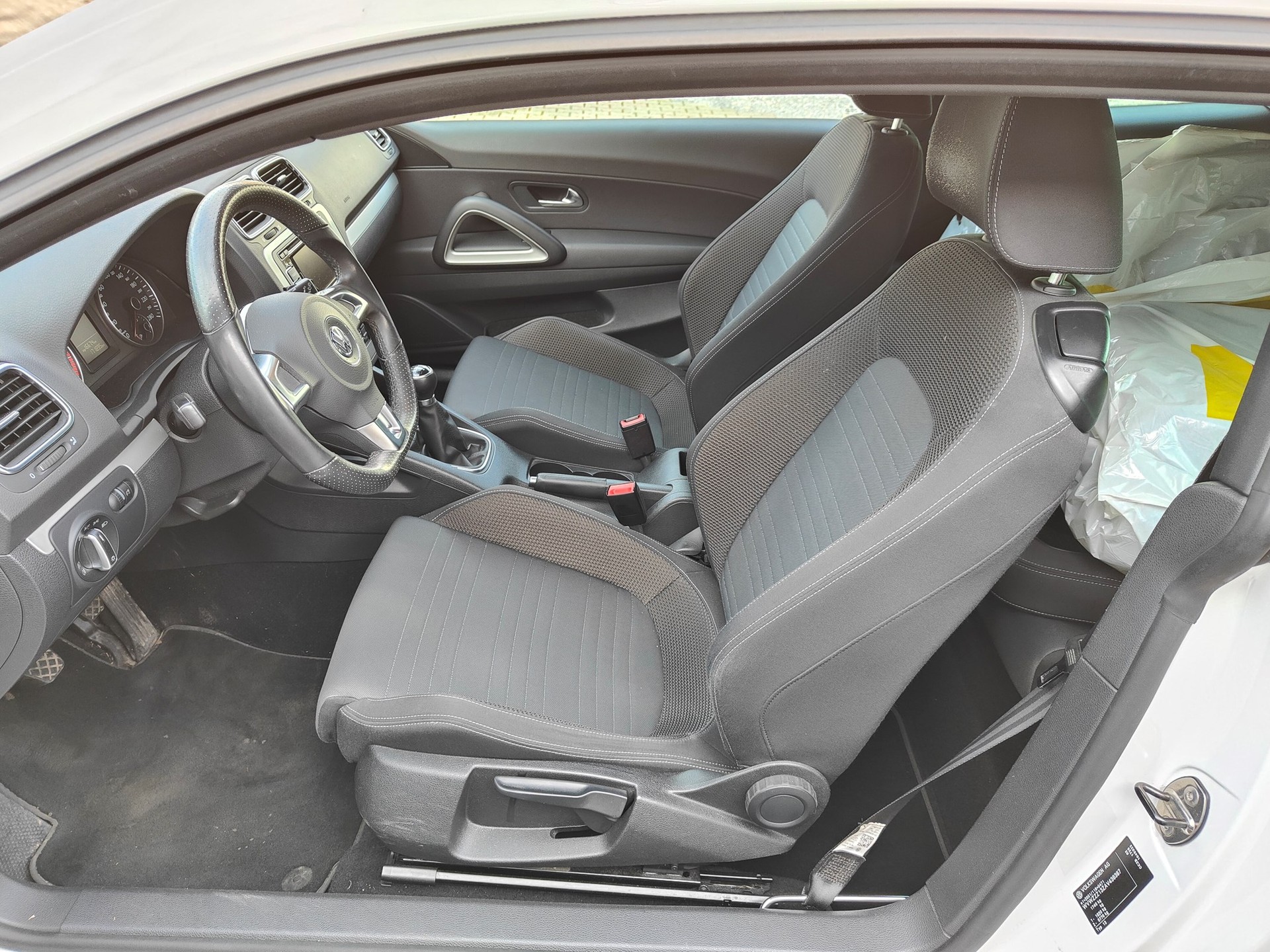 VW Scirocco 2.0 TSI-image-9