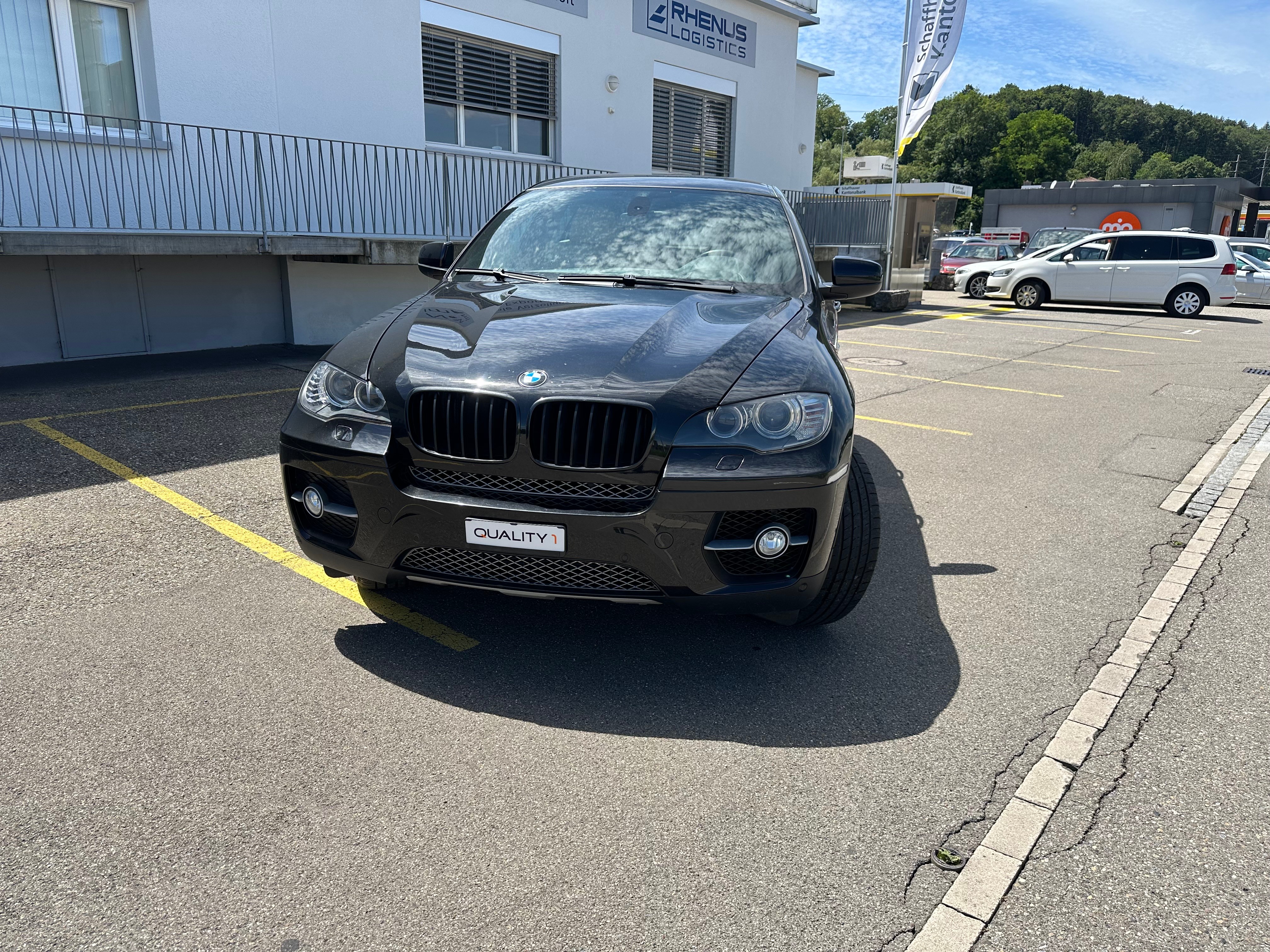 Car photo