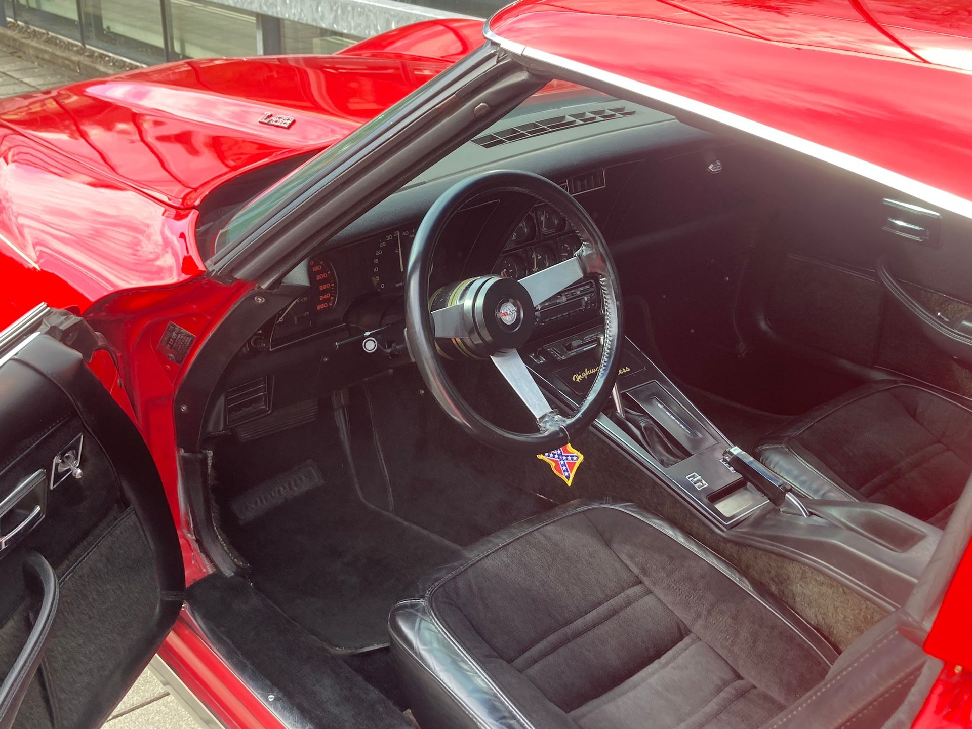 CHEVROLET L - 82-image-9
