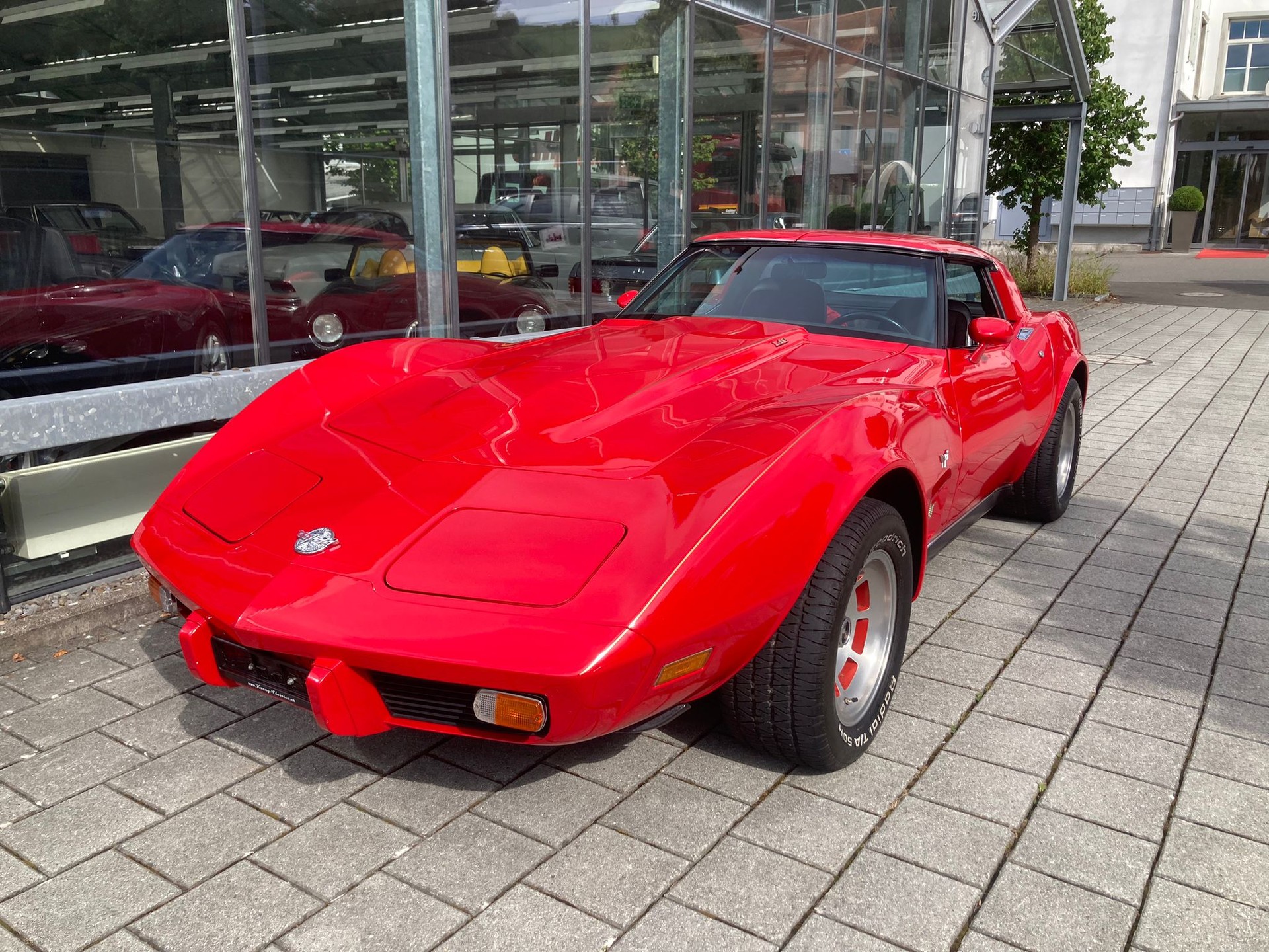 CHEVROLET L - 82-image-0