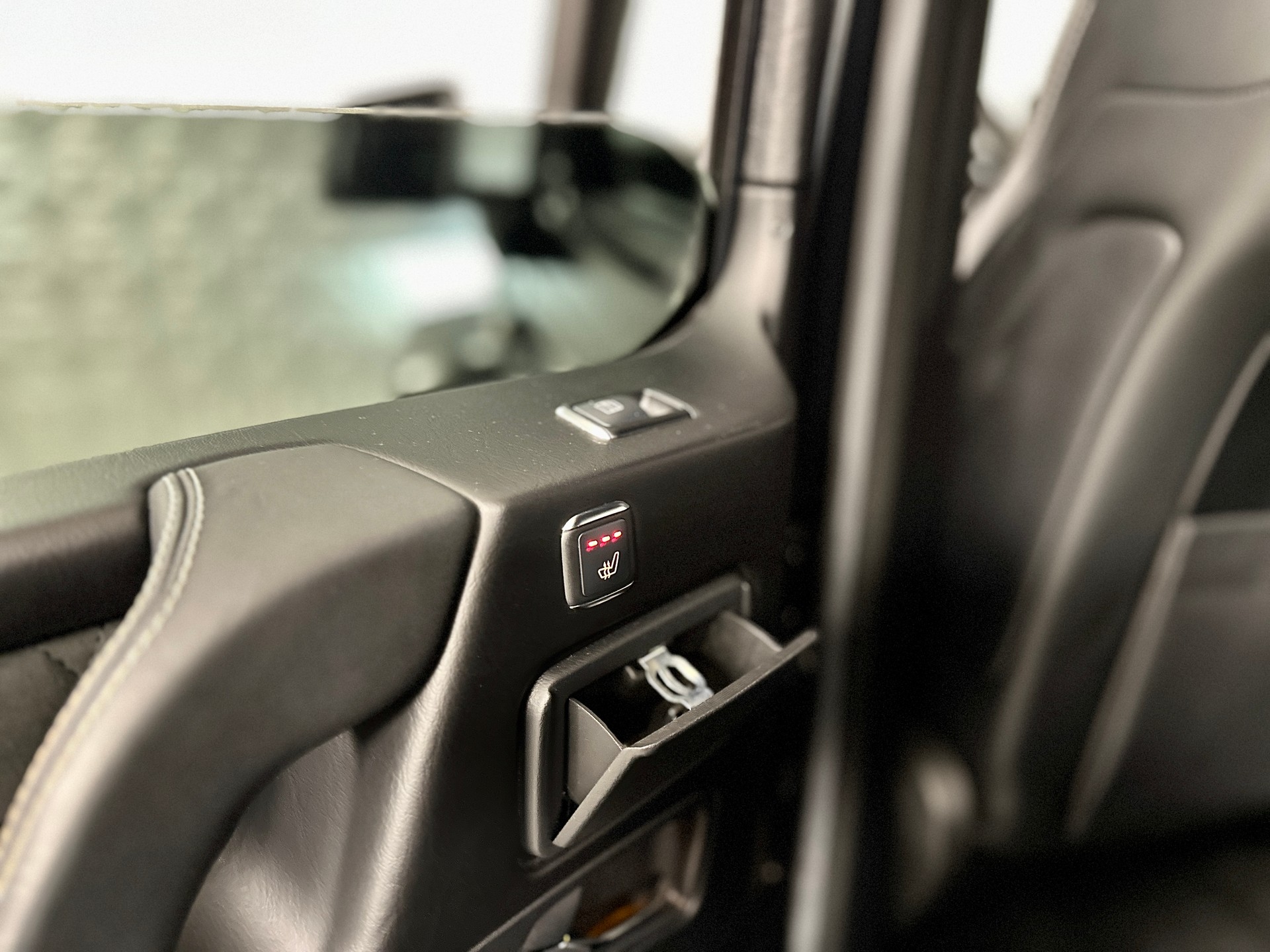 MERCEDES-BENZ G 500 4x4² BRABUS 7G-Tronic-image-23