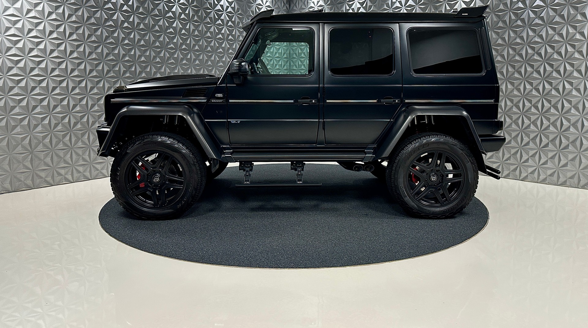 MERCEDES-BENZ G 500 4x4² BRABUS 7G-Tronic-image-8
