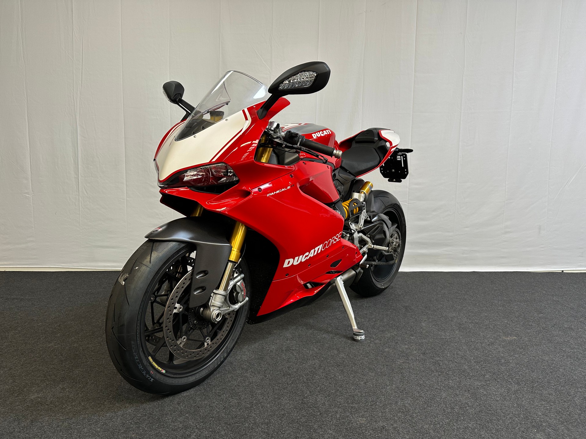 DUCATI Panigale 1199 R ABS-showroom-element-2
