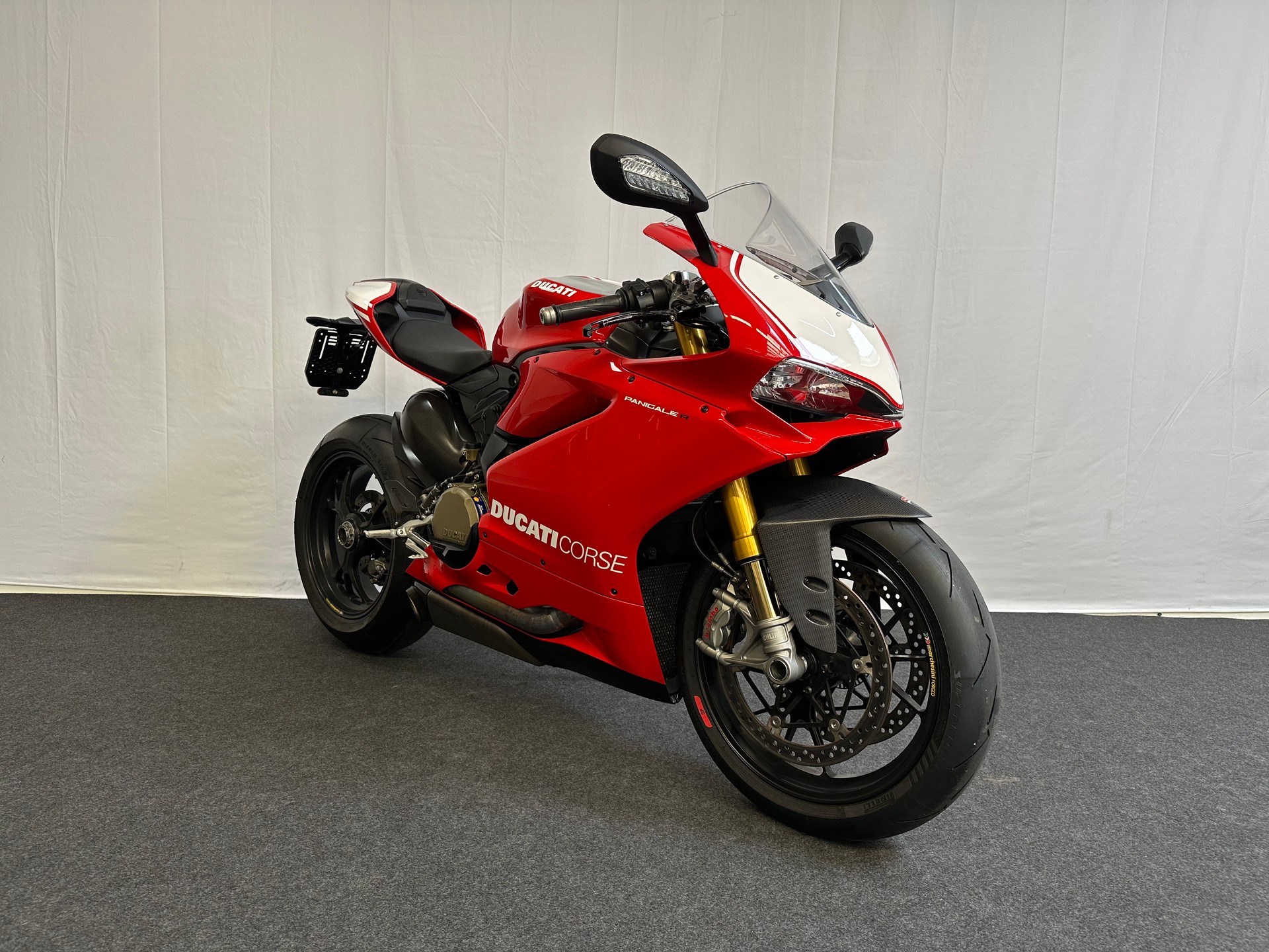 DUCATI Panigale 1199 R ABS-showroom-element-1