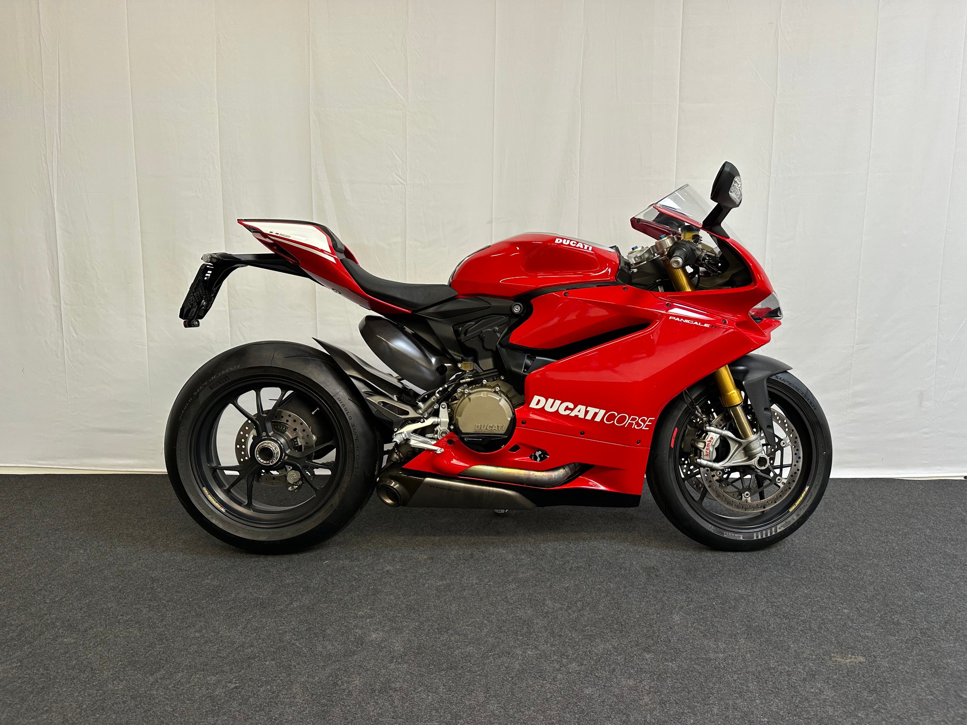 DUCATI Panigale 1199 R ABS