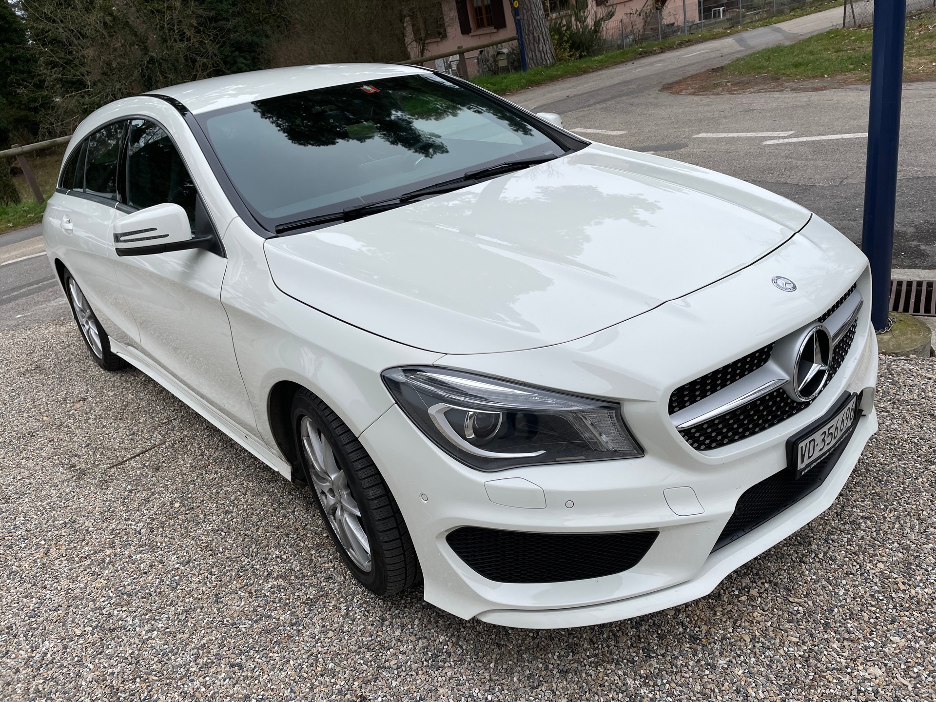 MERCEDES-BENZ CLA Shooting Brake 200 CDI AMG Line 4Matic 7G-DCT-image-1