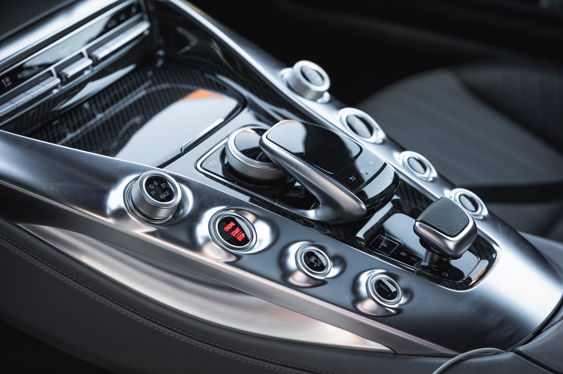 MERCEDES-BENZ AMG GT S Speedshift DCT-image-23