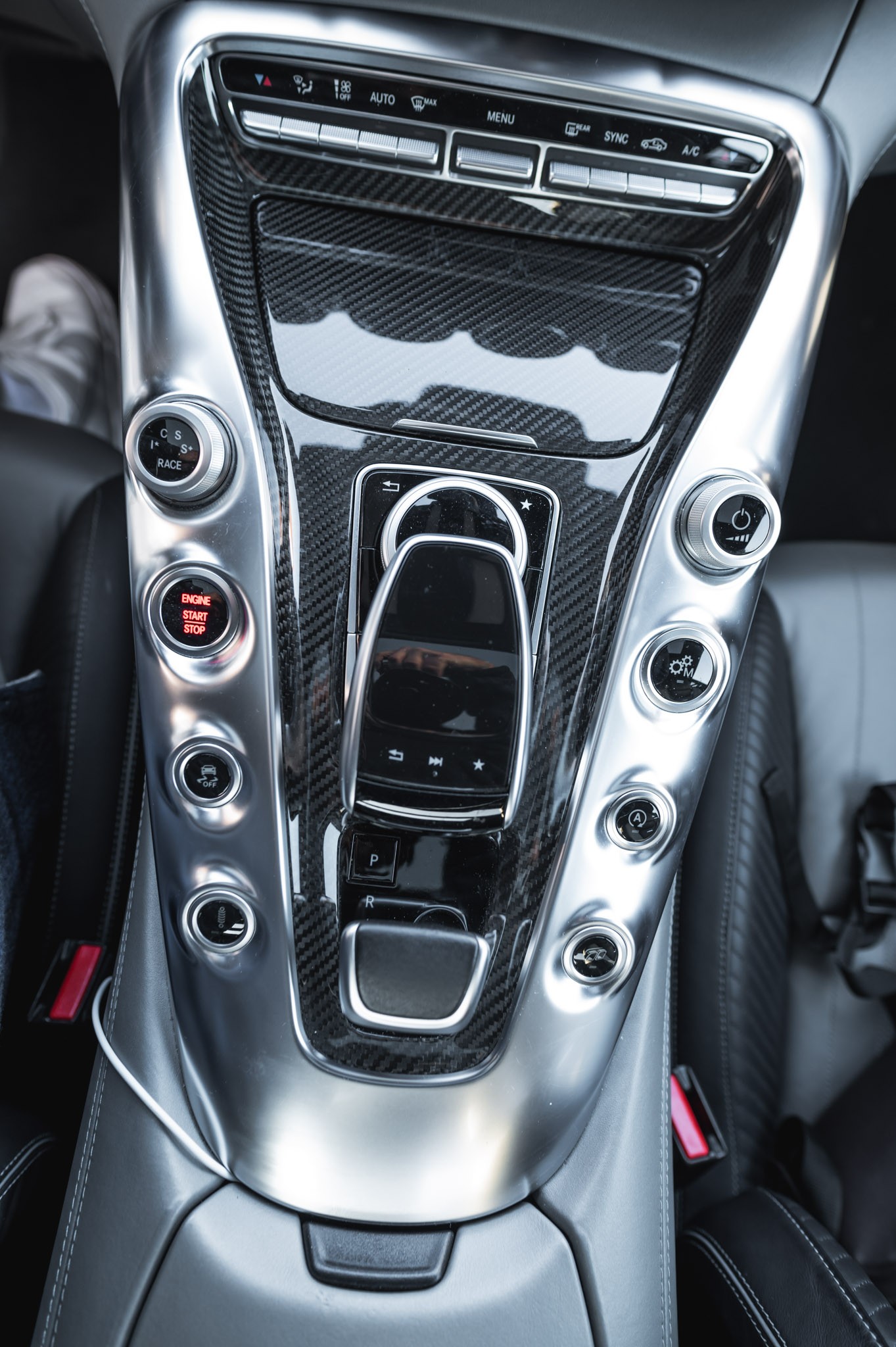 MERCEDES-BENZ AMG GT S Speedshift DCT-image-28