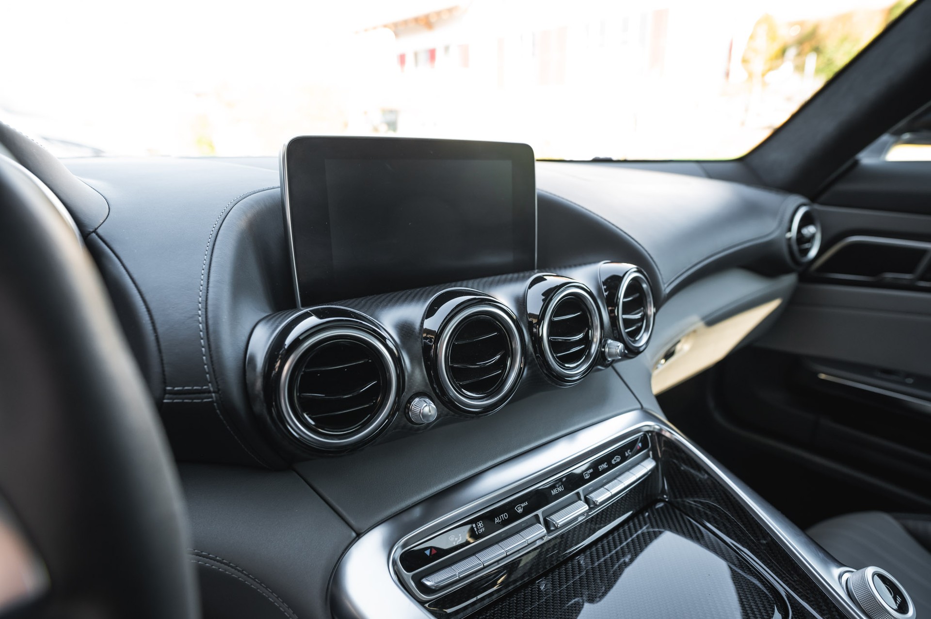 MERCEDES-BENZ AMG GT S Speedshift DCT-image-21