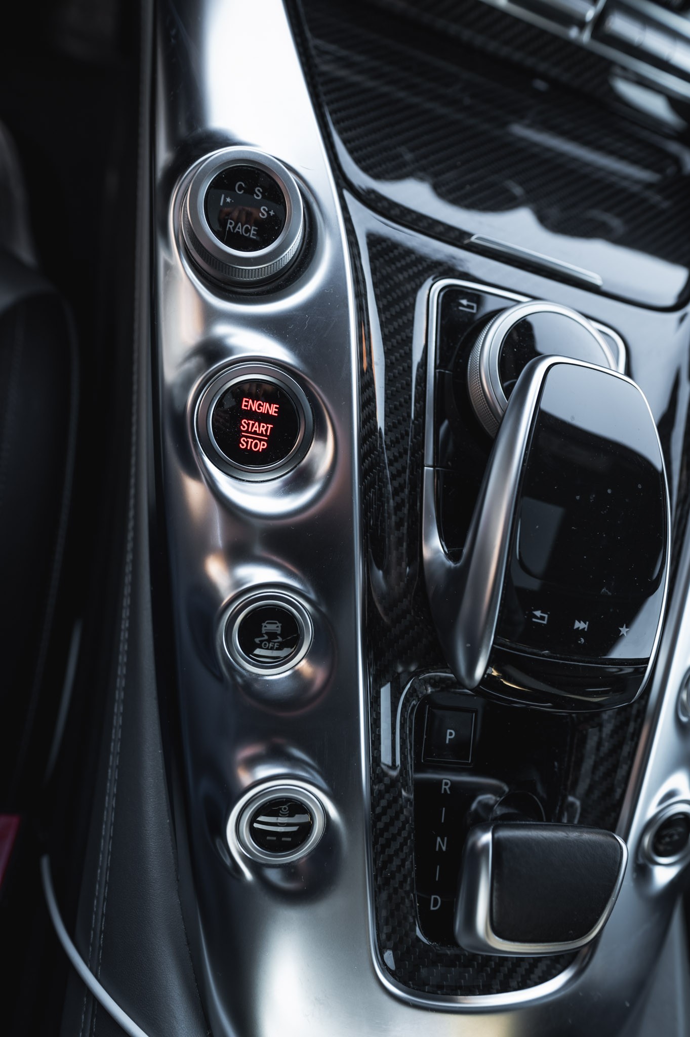 MERCEDES-BENZ AMG GT S Speedshift DCT-image-26