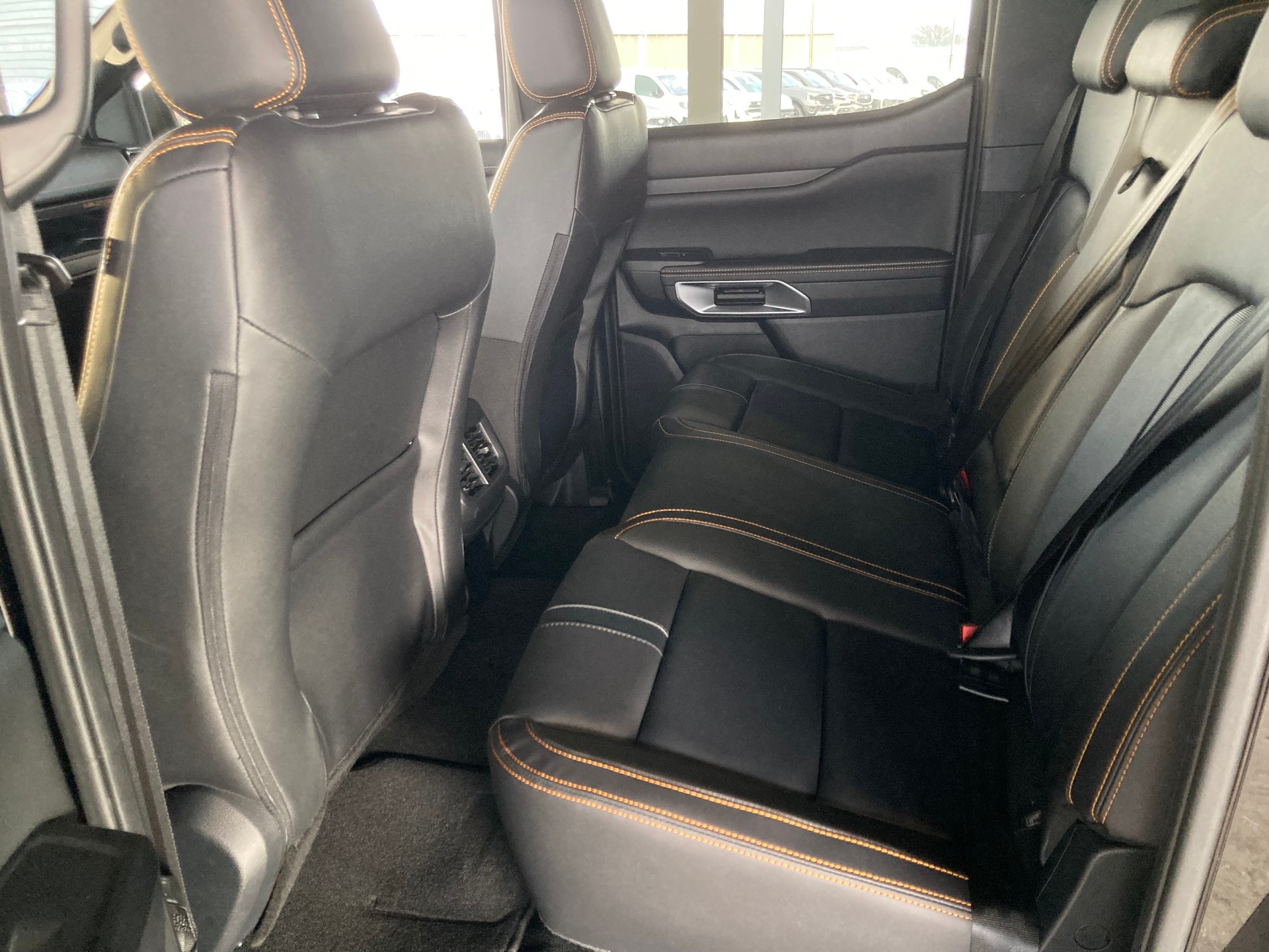 FORD Ranger Wildtrak 2.0 Eco Blue e-4WD Automat-image-12