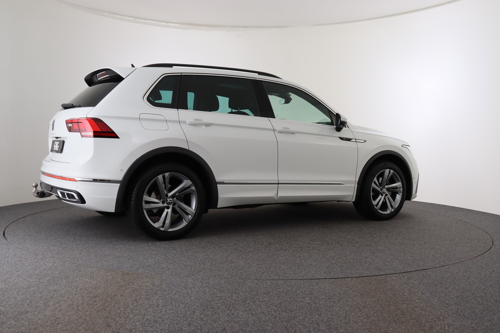 VW Tiguan 1.5TSI Evo R-Line 75 Edition DSG-image-4