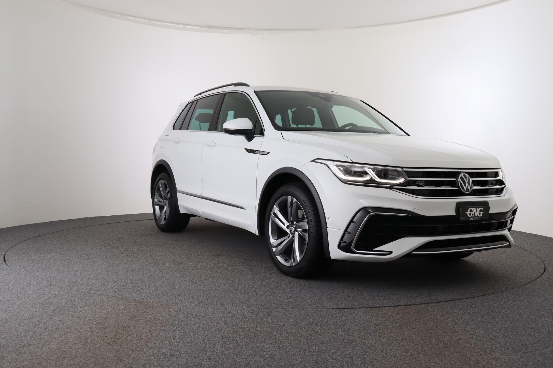 VW Tiguan 1.5TSI Evo R-Line 75 Edition DSG-image-6