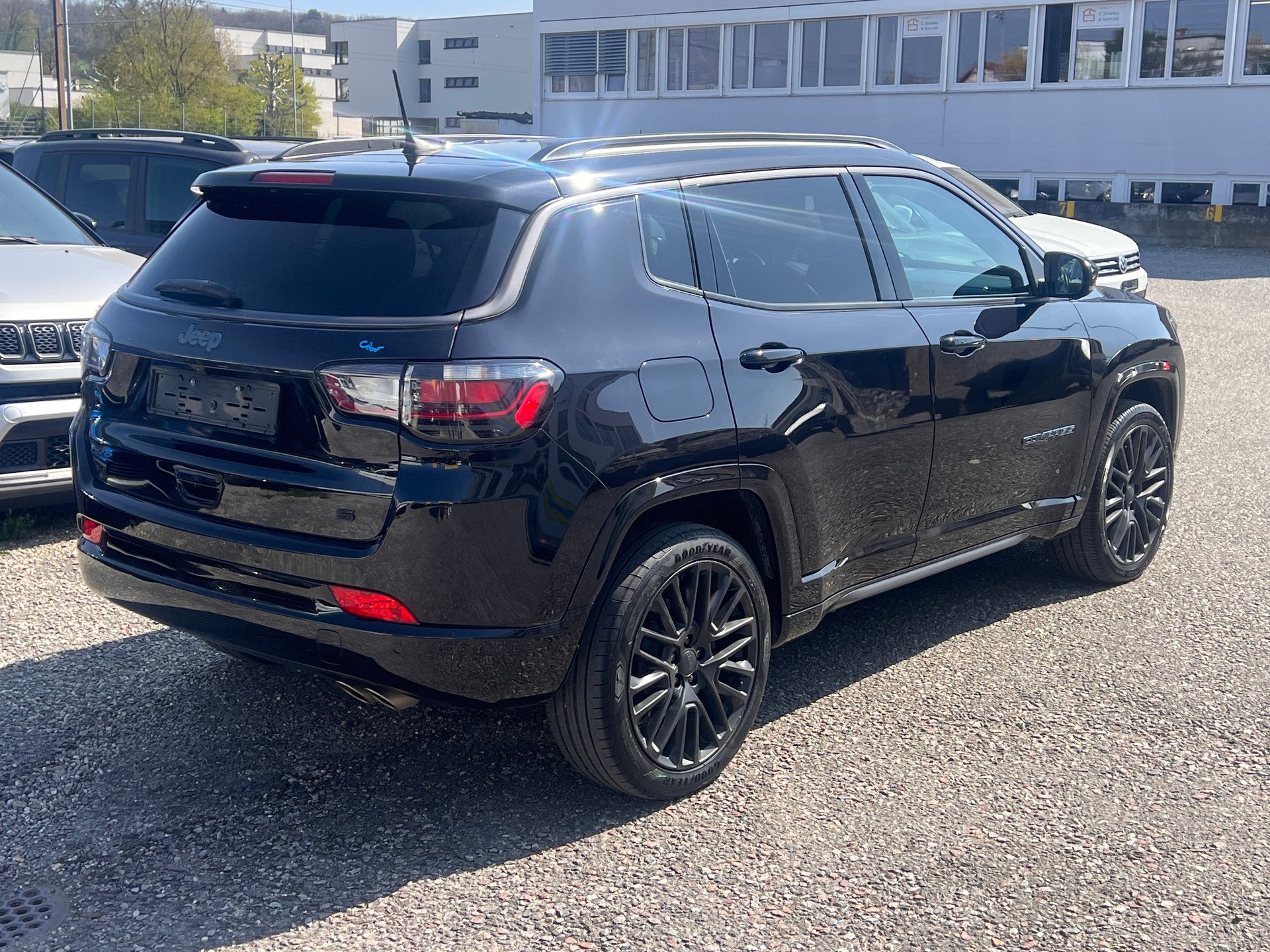 JEEP Compass 1.3 T PHEV S AWD-image-4