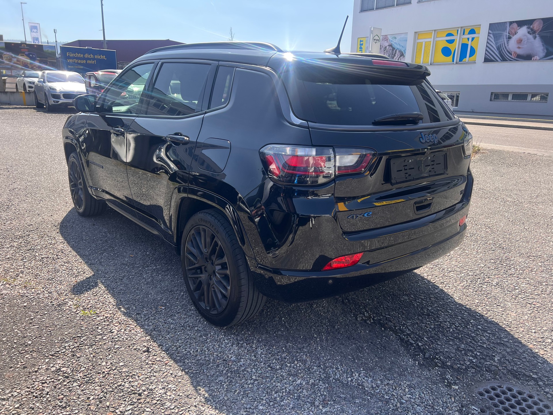 JEEP Compass 1.3 T PHEV S AWD-image-5