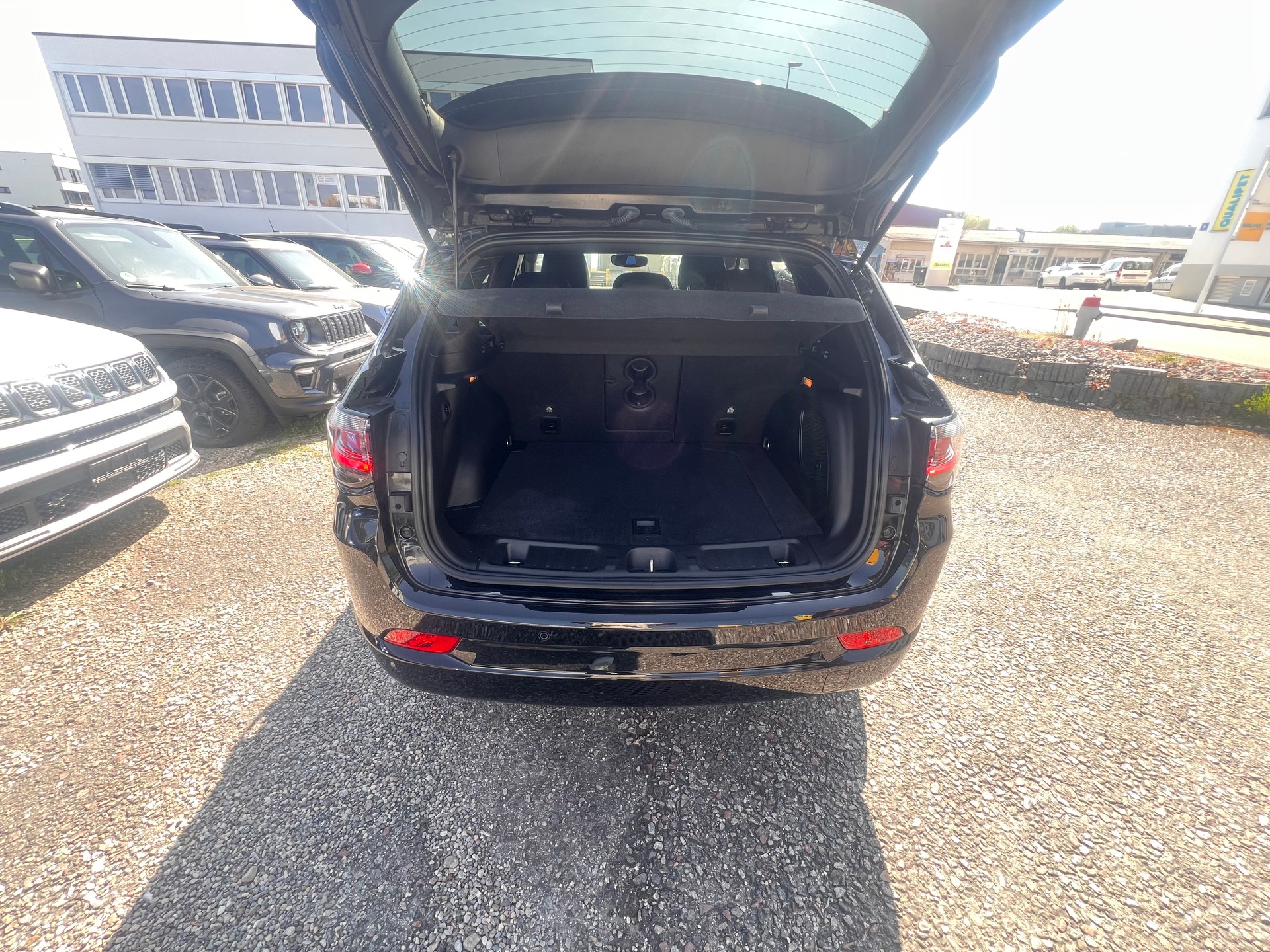 JEEP Compass 1.3 T PHEV S AWD-image-7