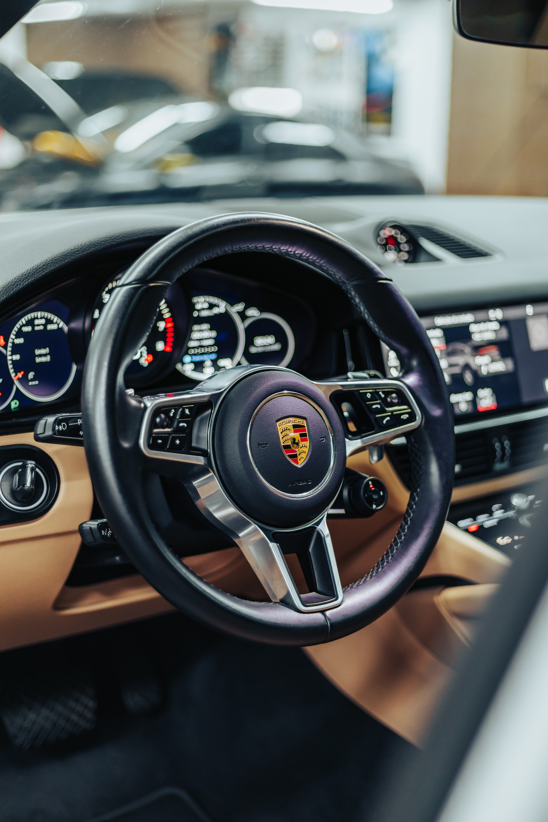 PORSCHE Cayenne Coupé-image-11