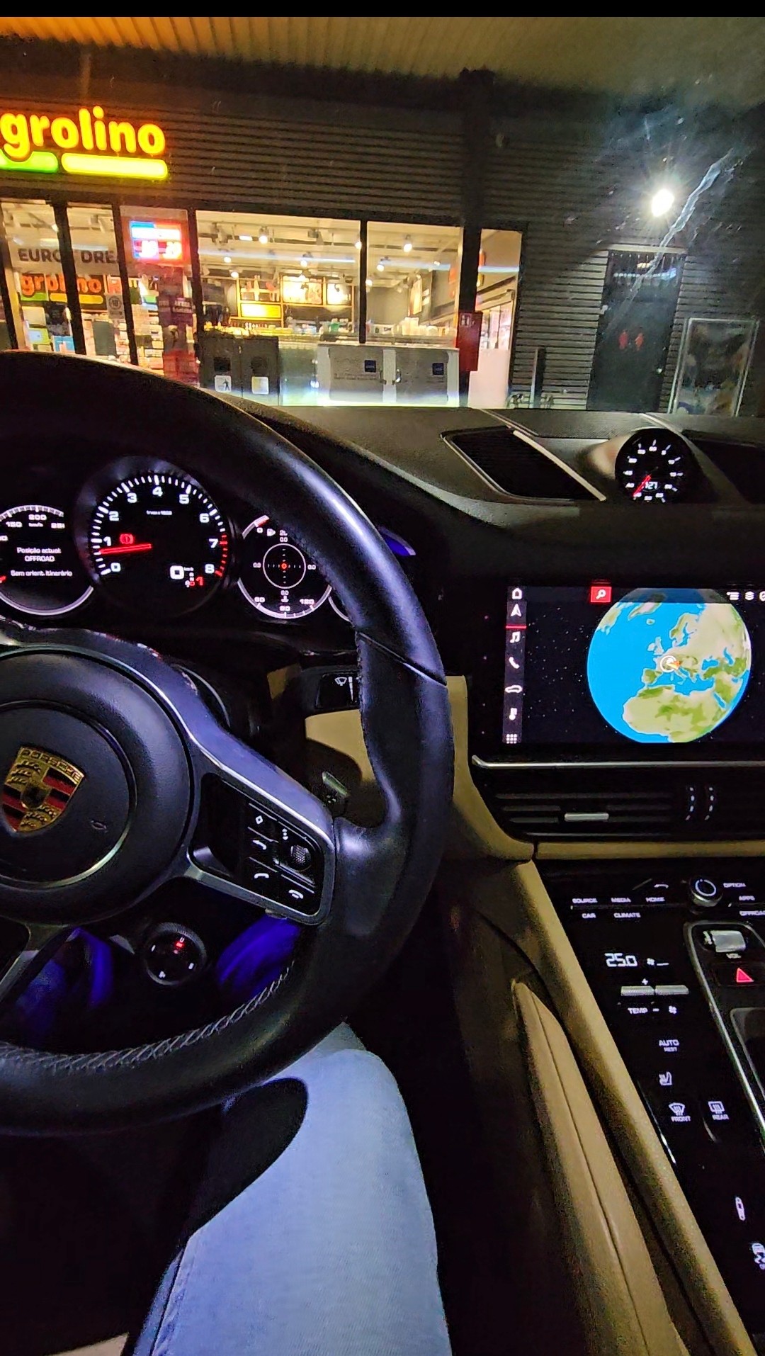 PORSCHE Cayenne Coupé-image-3