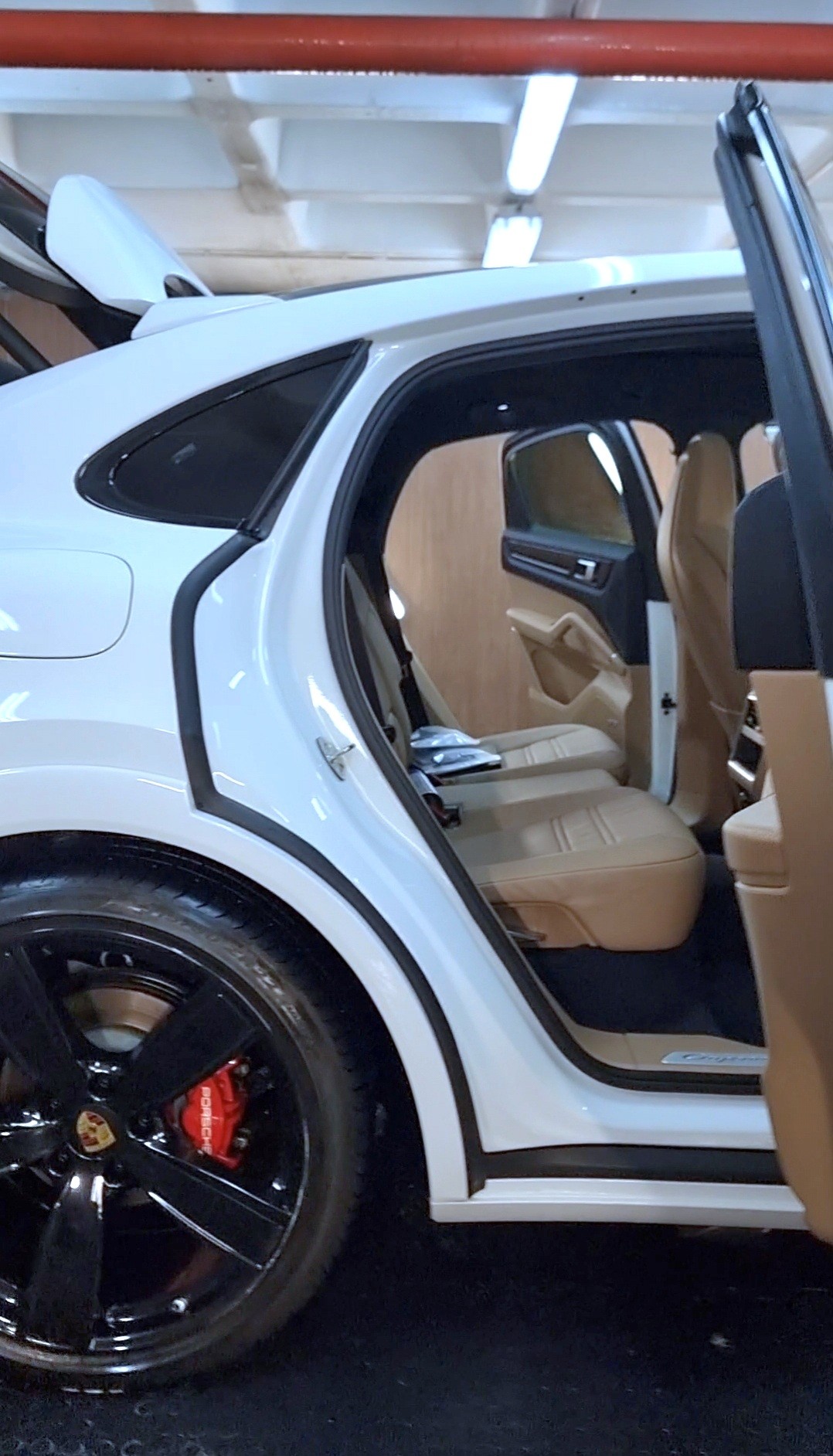 PORSCHE Cayenne Coupé-image-6