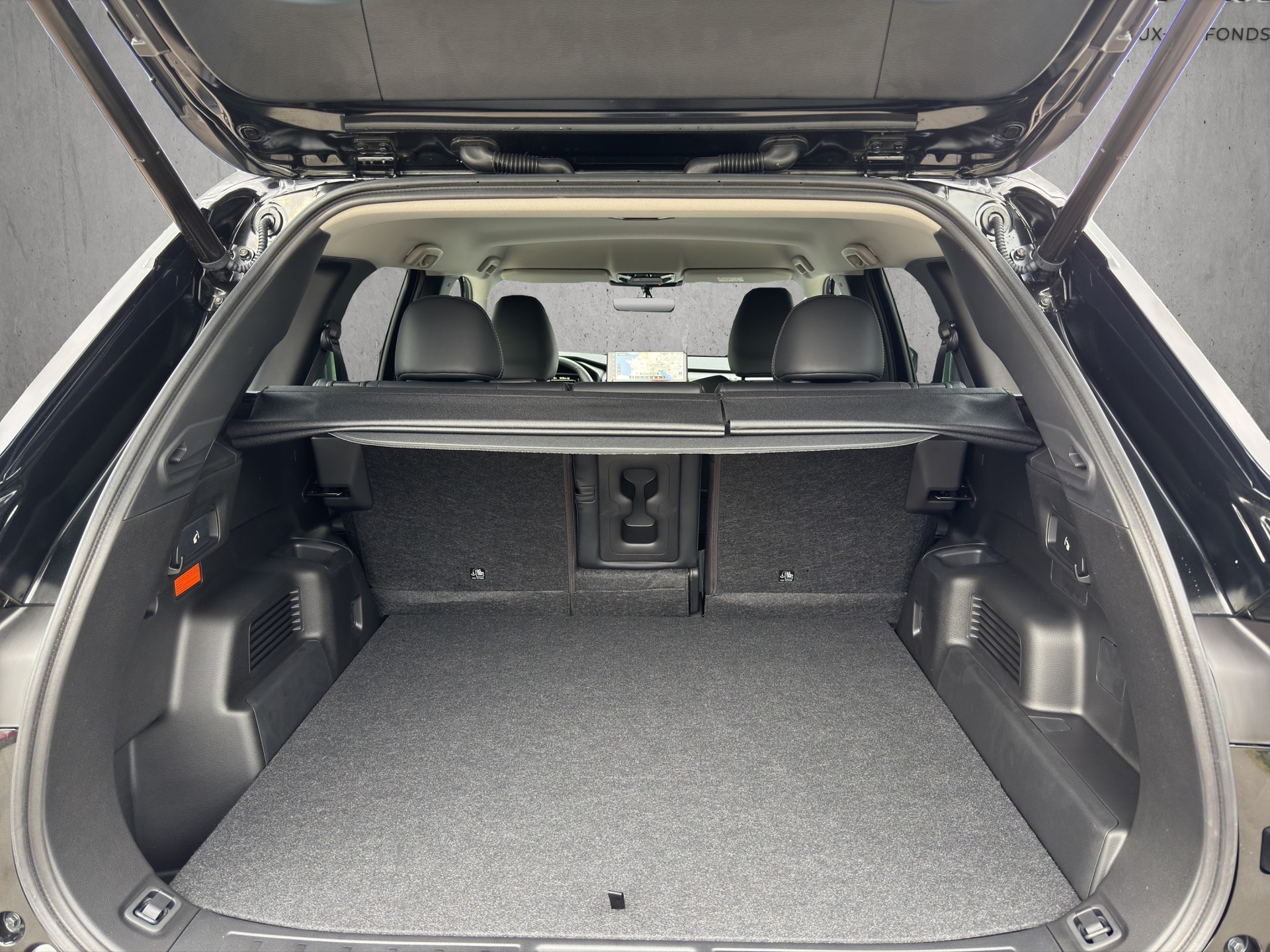 MITSUBISHI OUTLANDER 2.4 PHEV Intense 4x4-image-12