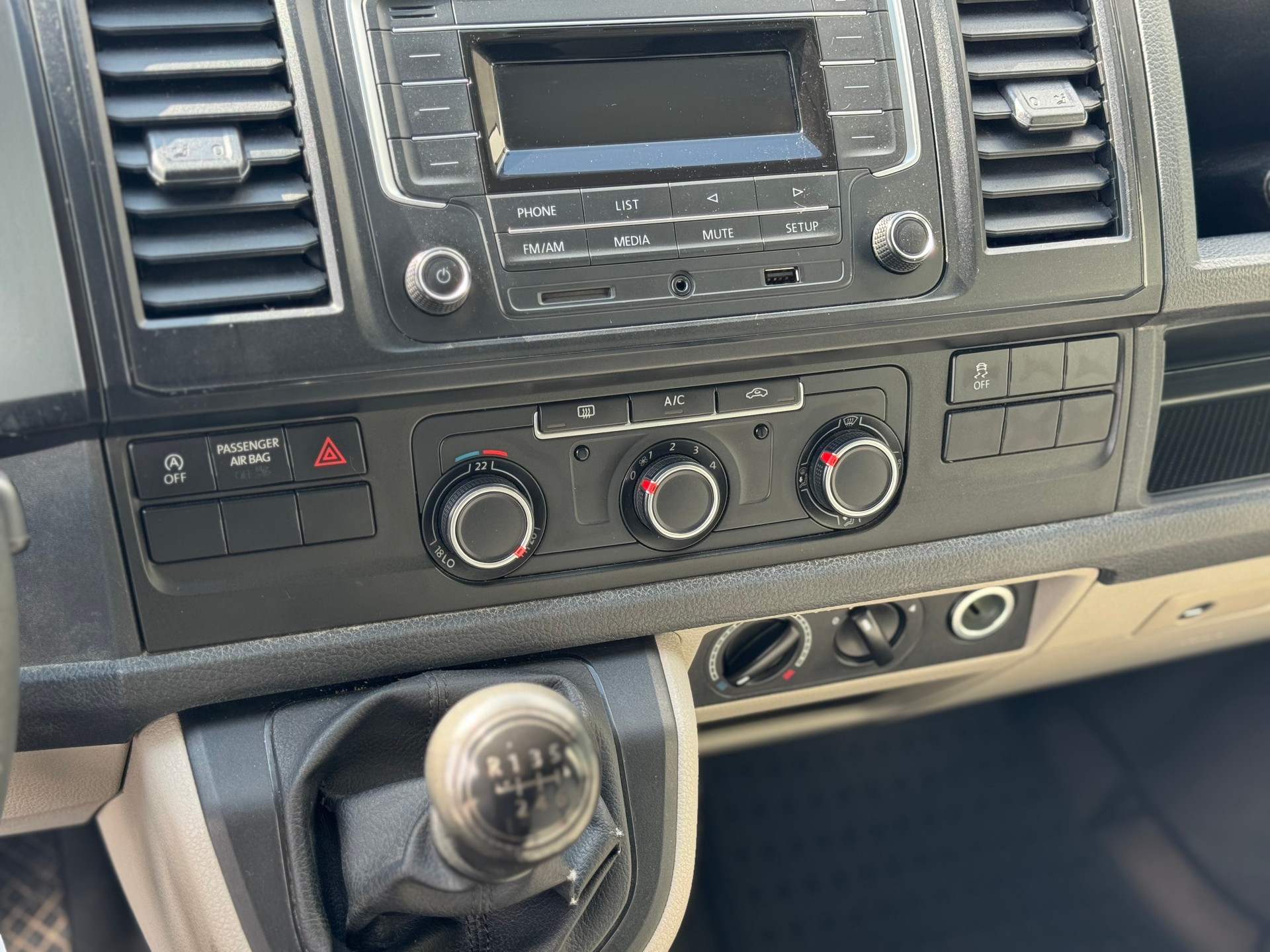 VW T6 2.0 TDI 4Motion-image-13