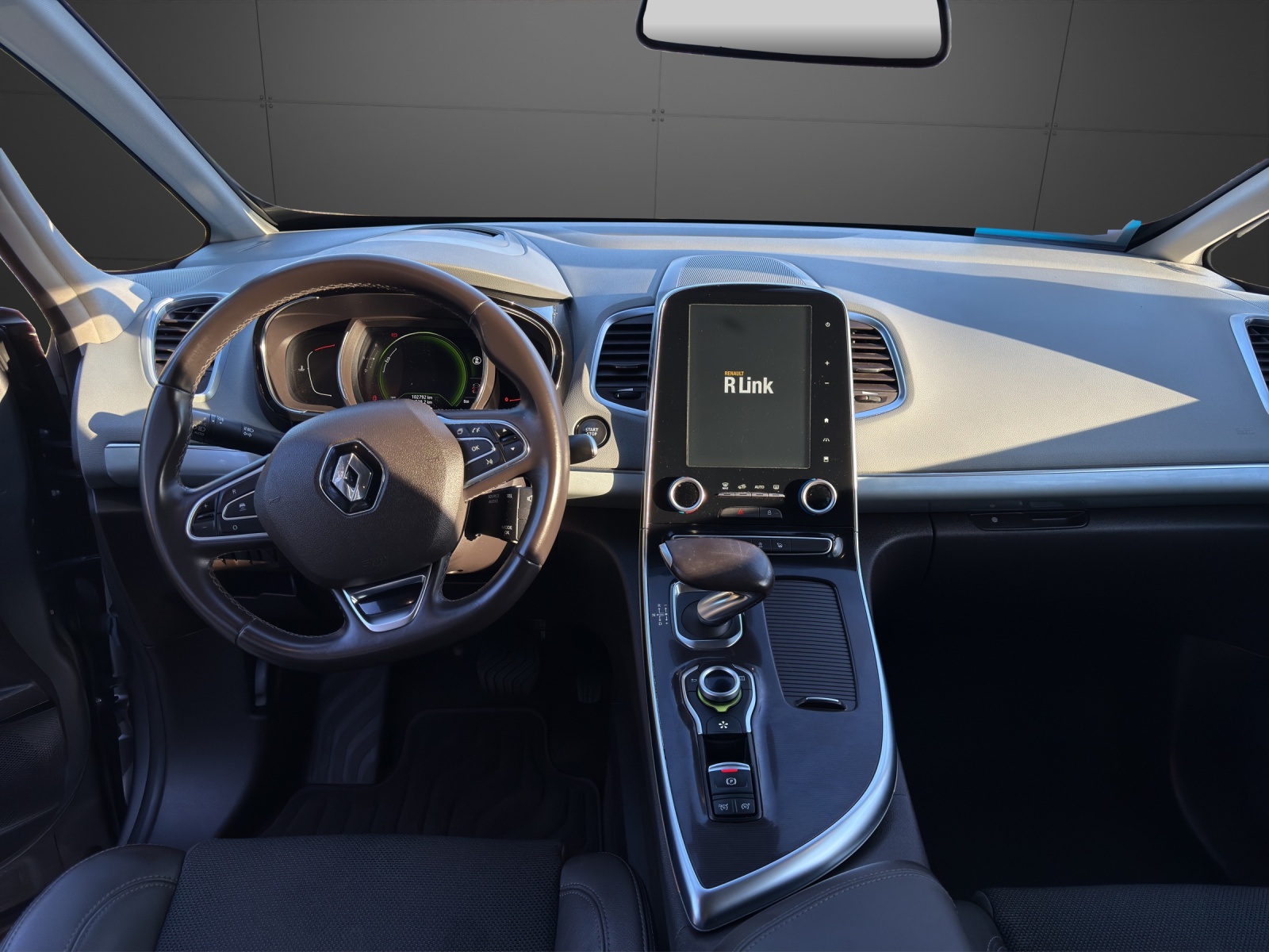 RENAULT Espace 1.6 dCi 160 Intens EDC-image-8