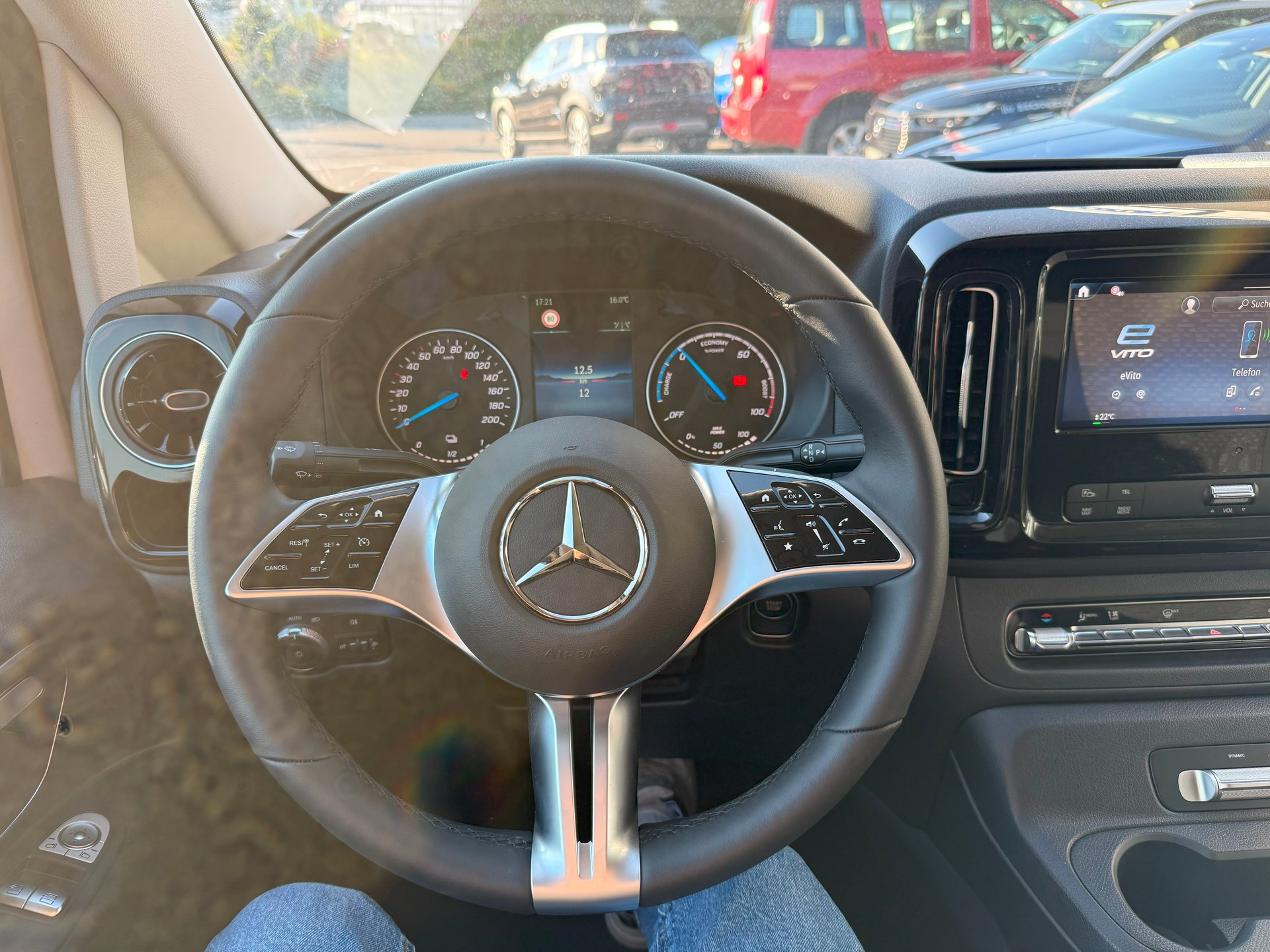 MERCEDES-BENZ eVito 112 Lang 60KWH Batterie-image-11