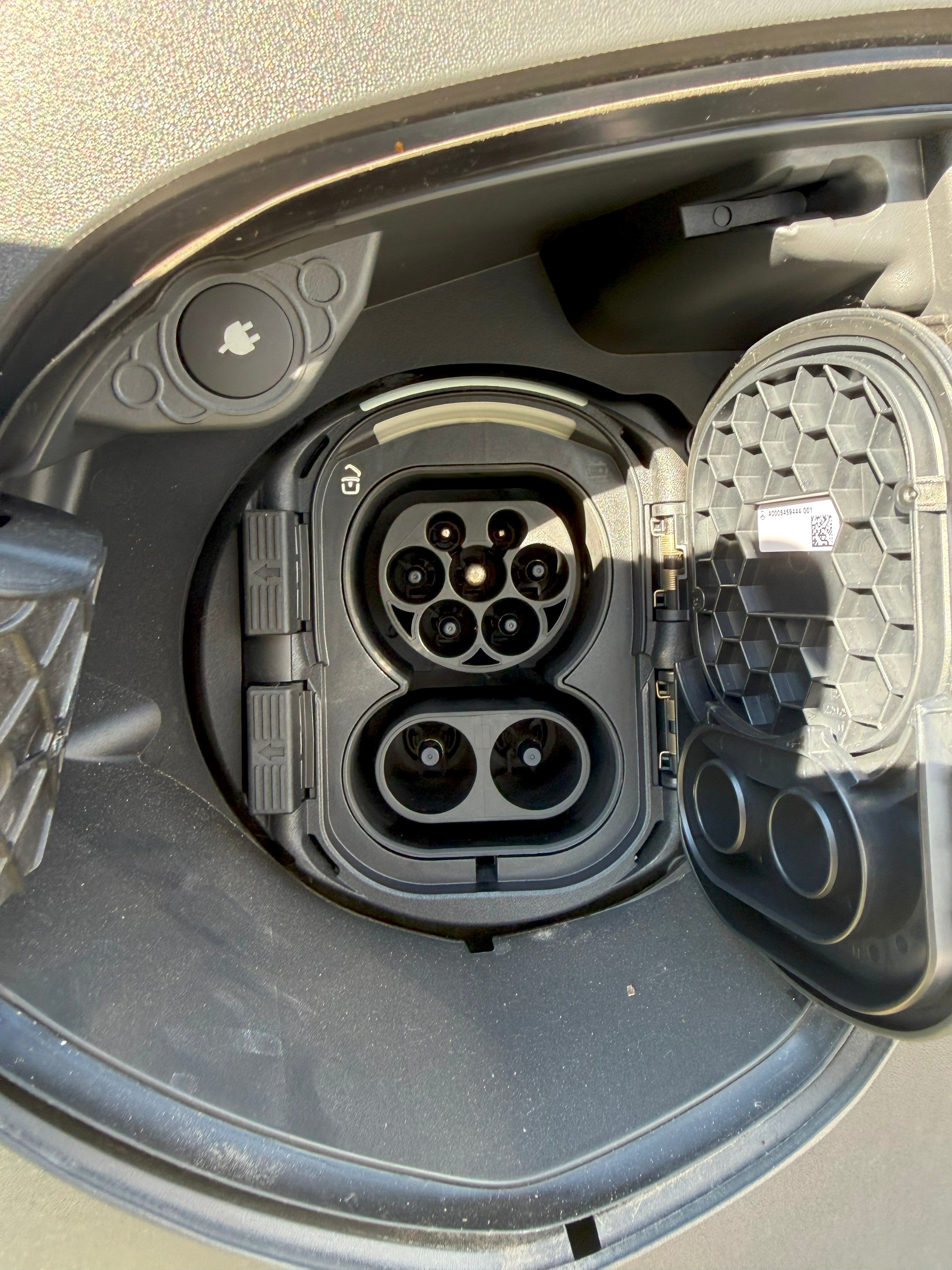 MERCEDES-BENZ eVito 112 Lang 60KWH Batterie-image-8