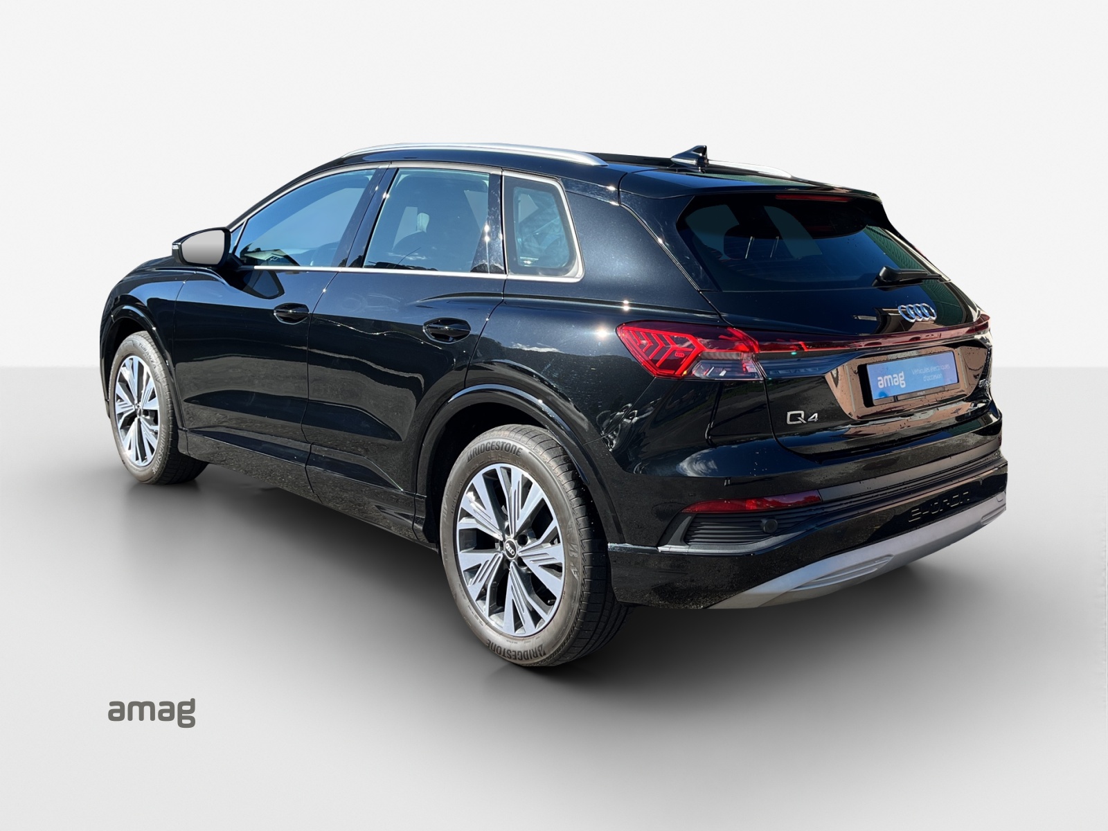 AUDI Q4 e-tron 50 quattro-image-2