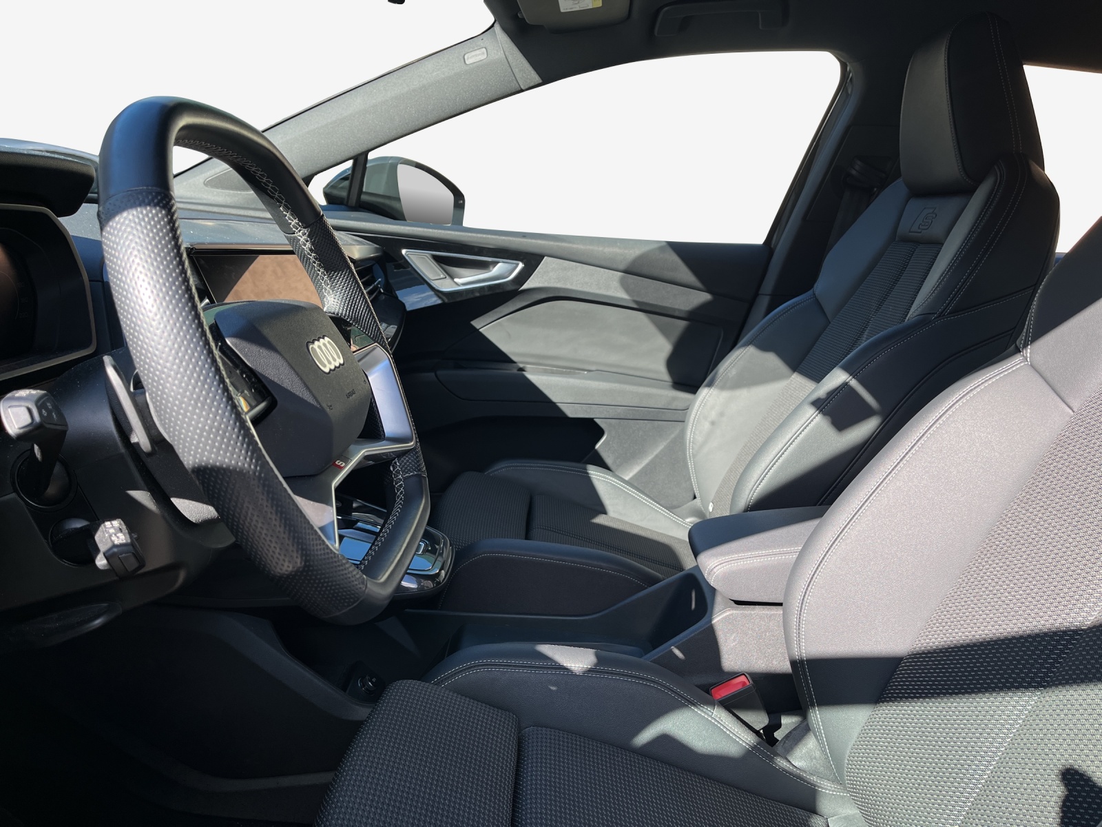 AUDI Q4 e-tron 50 quattro-image-8