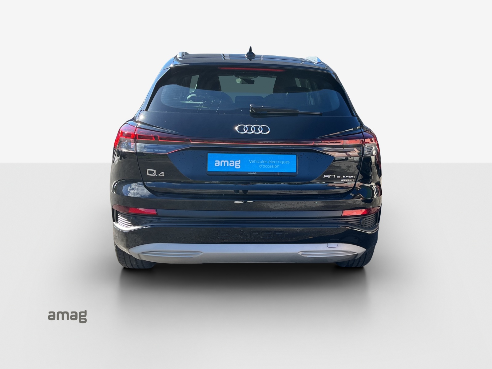 AUDI Q4 e-tron 50 quattro-image-4