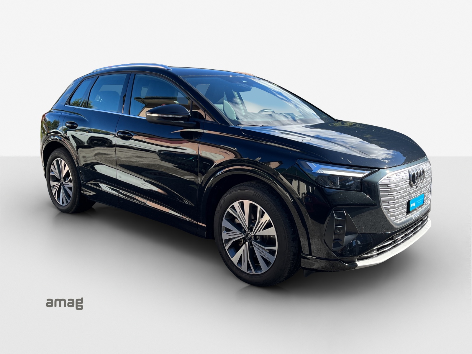 AUDI Q4 e-tron 50 quattro-image-6