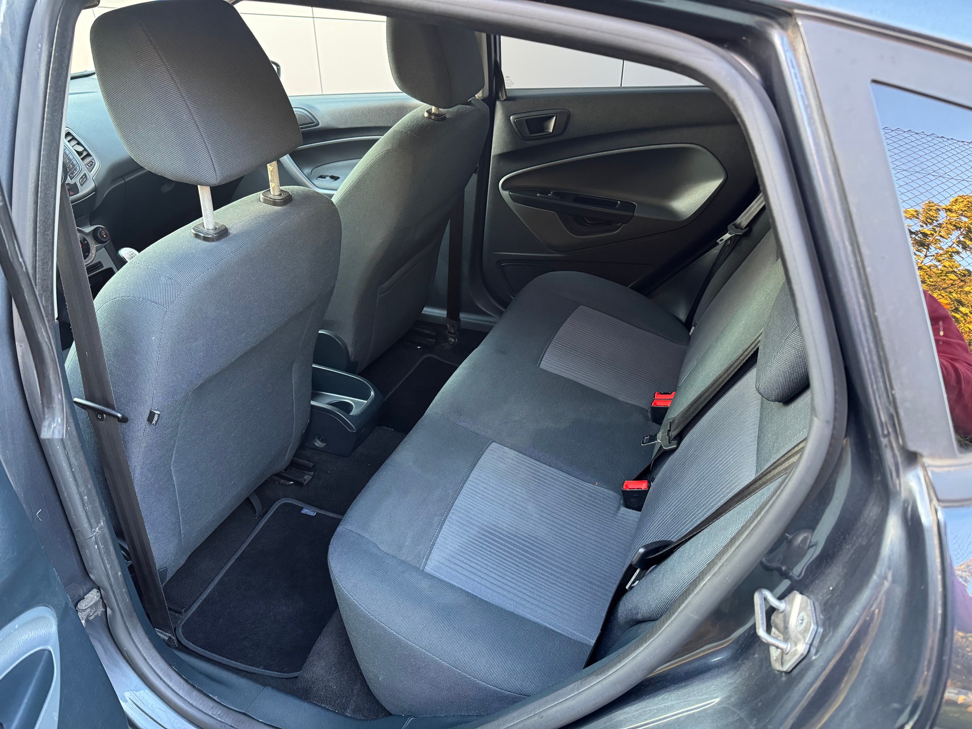 FORD Fiesta 1.6 16V TDCi Trend-image-11