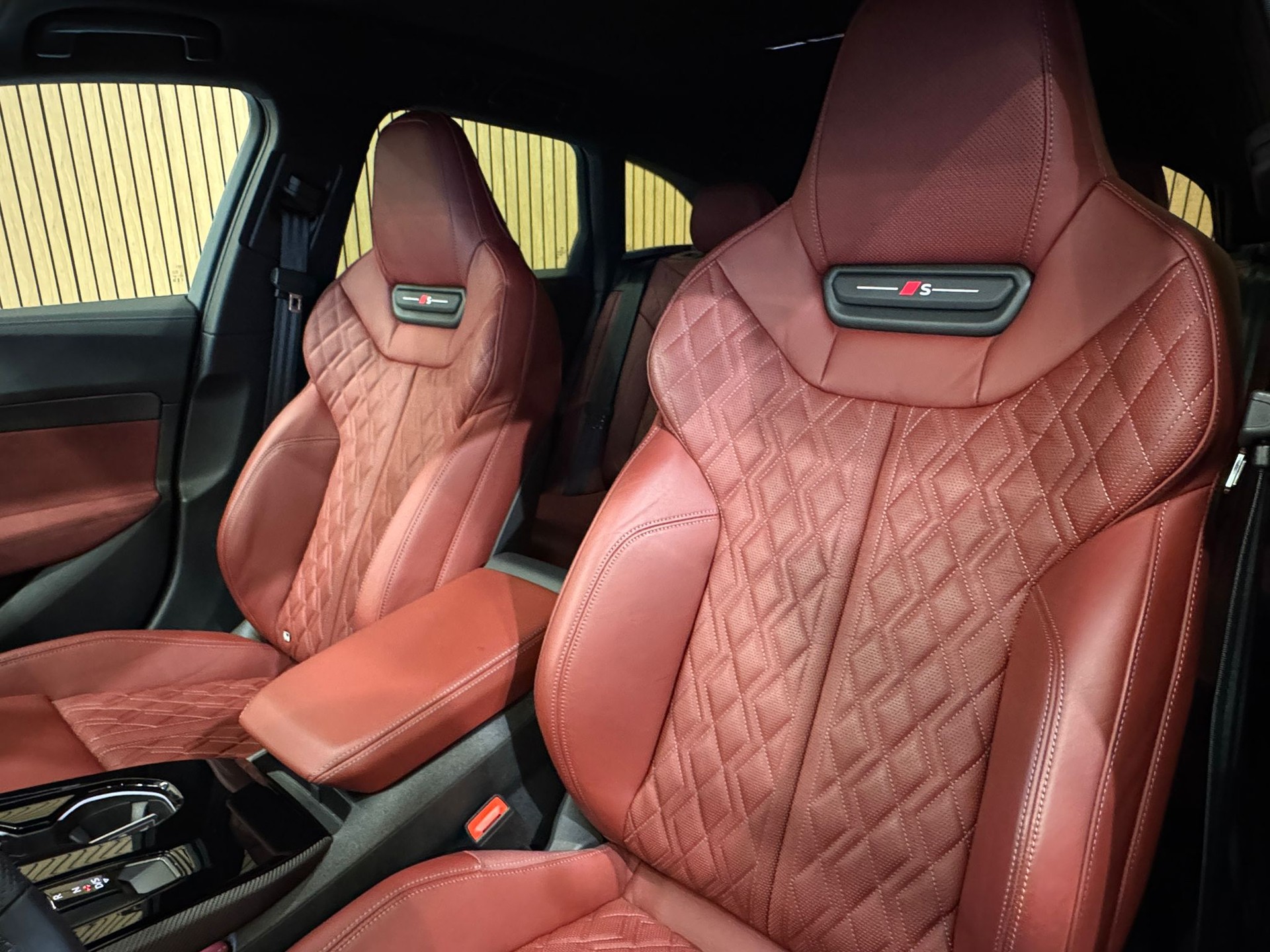 AUDI S5 Avant TFSI quattro S tronic-image-16