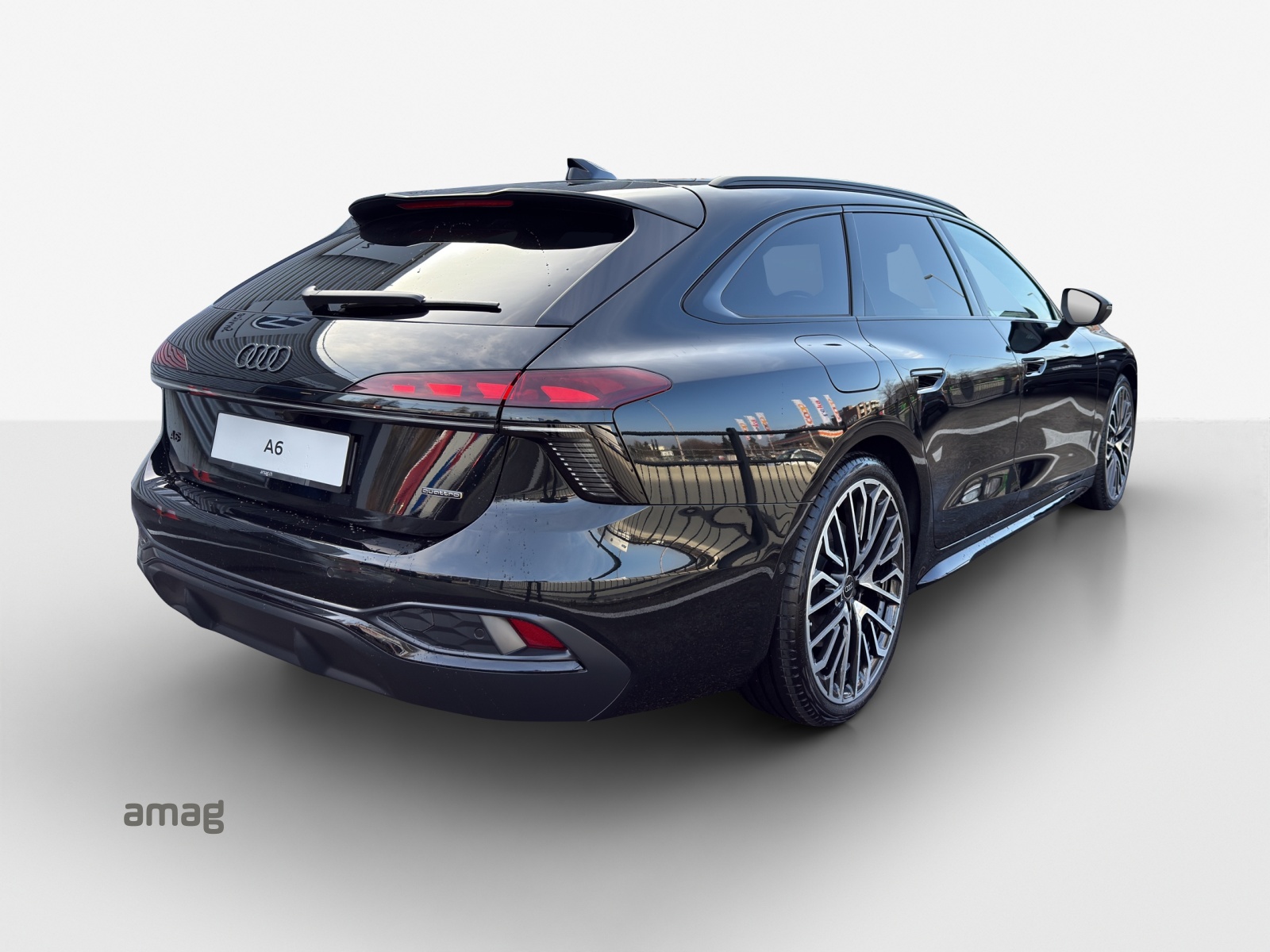 AUDI A6 Avant TDI quattro 150 kW S tronic-image-4
