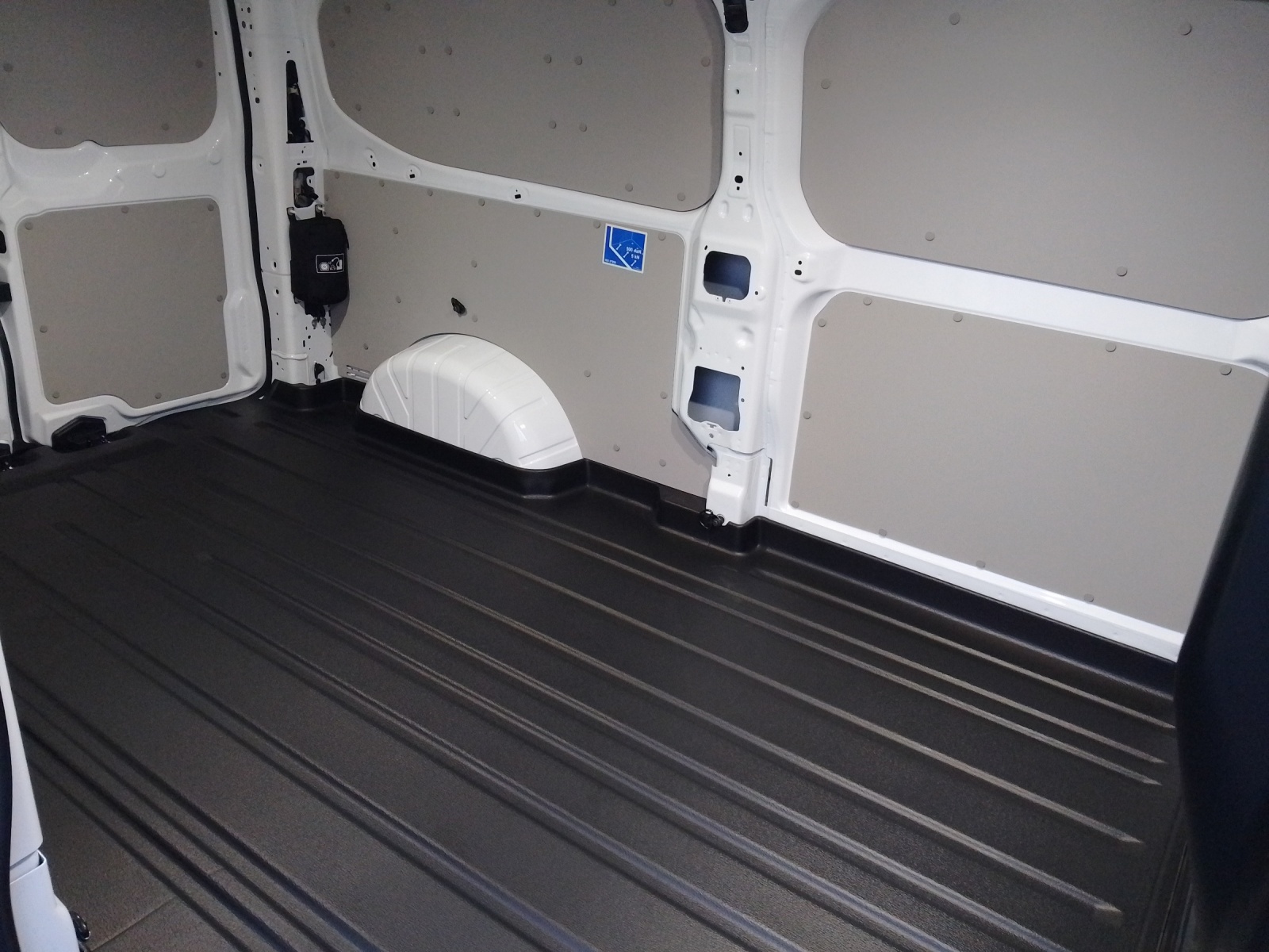 FORD Transit Custom Van 320 L2 2.0 EcoBlue 136 Trend-image-12
