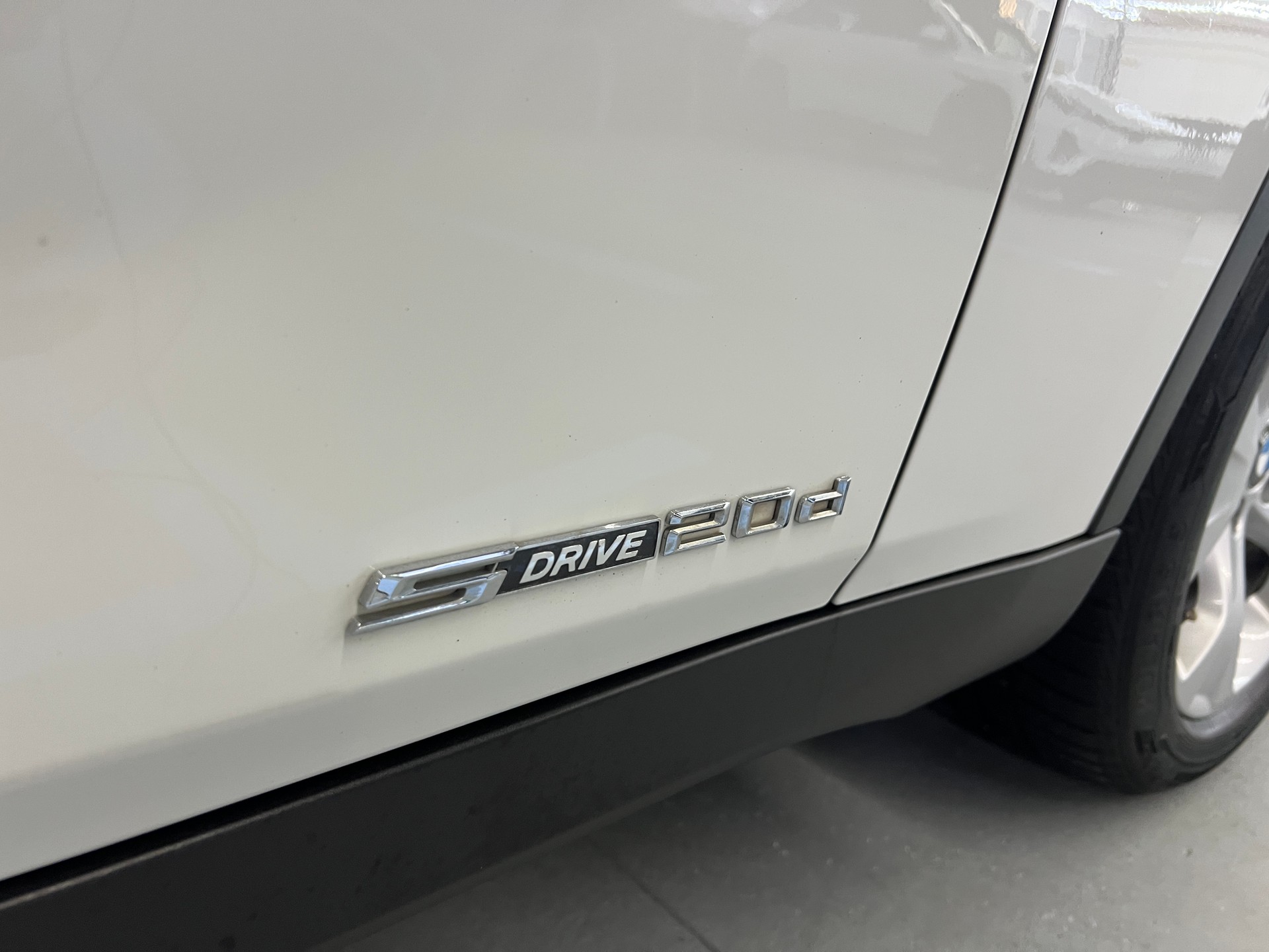 BMW X1 sDrive 20d "mit Garantie möglich"-image-2