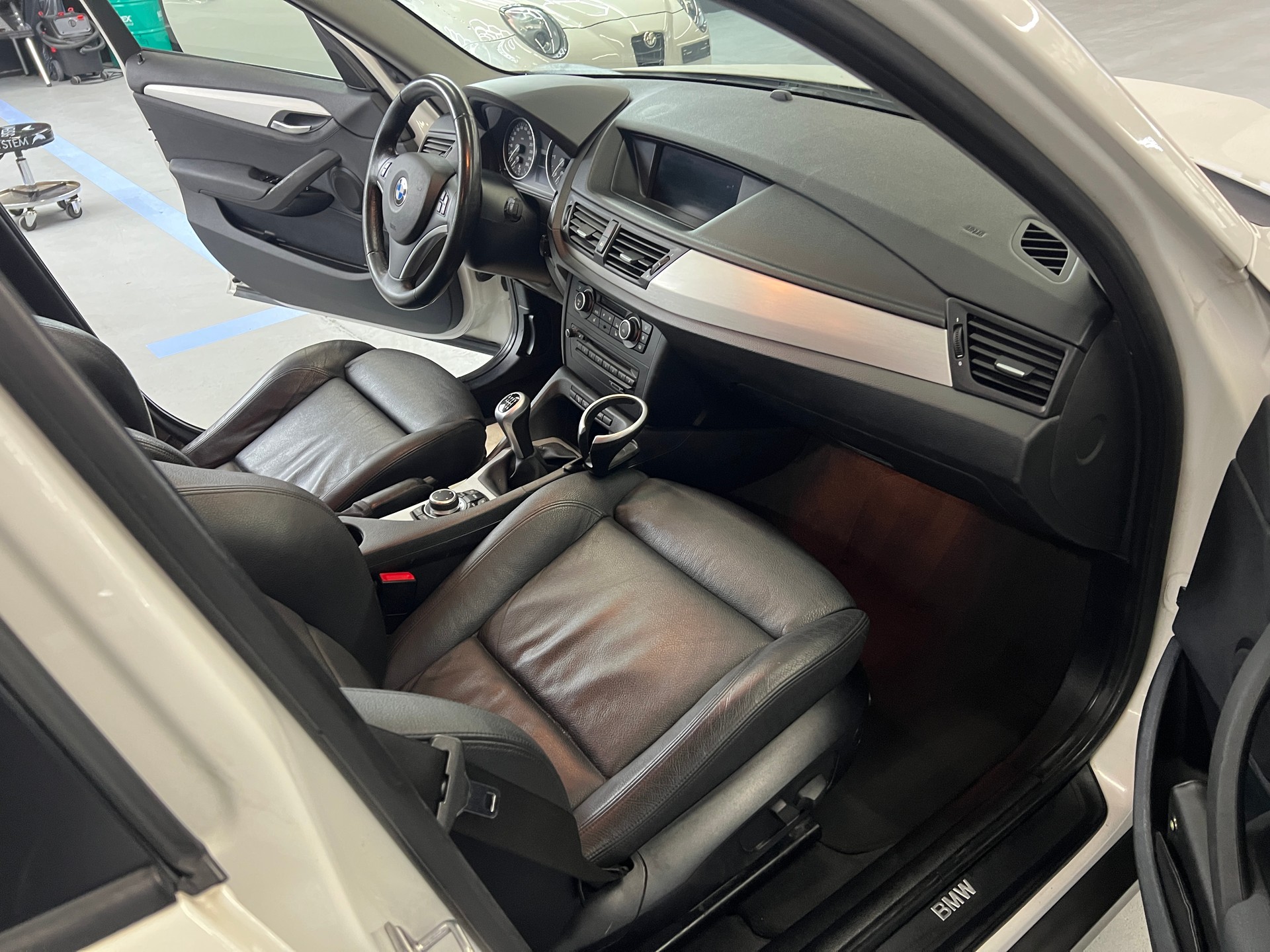 BMW X1 sDrive 20d "mit Garantie möglich"-image-3