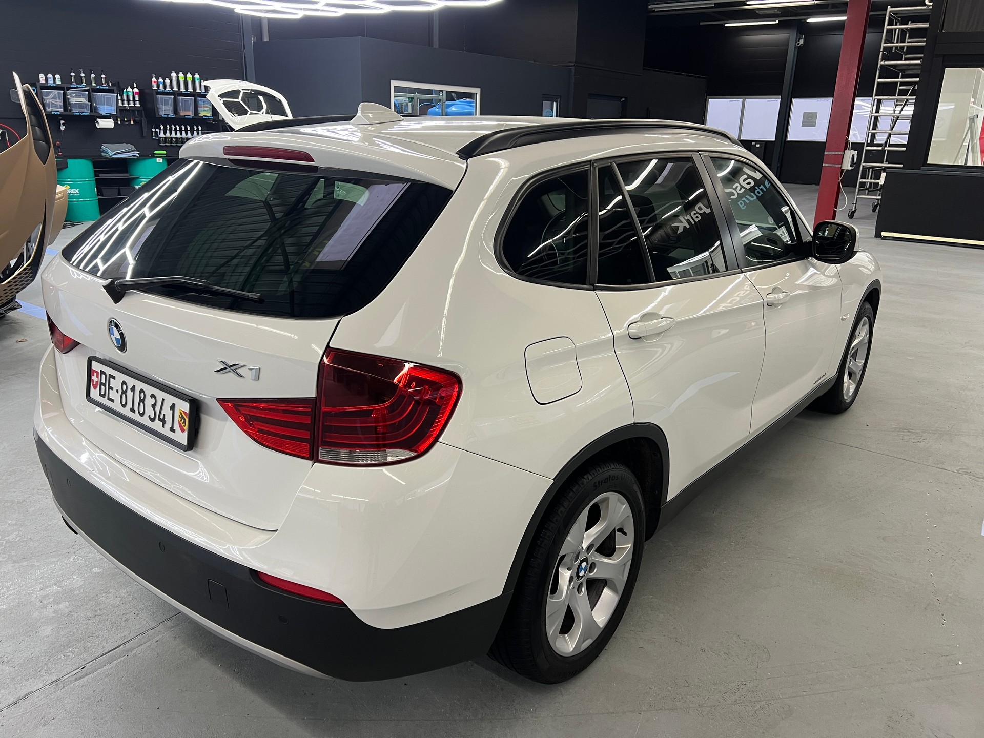 BMW X1 sDrive 20d "mit Garantie möglich"-image-11