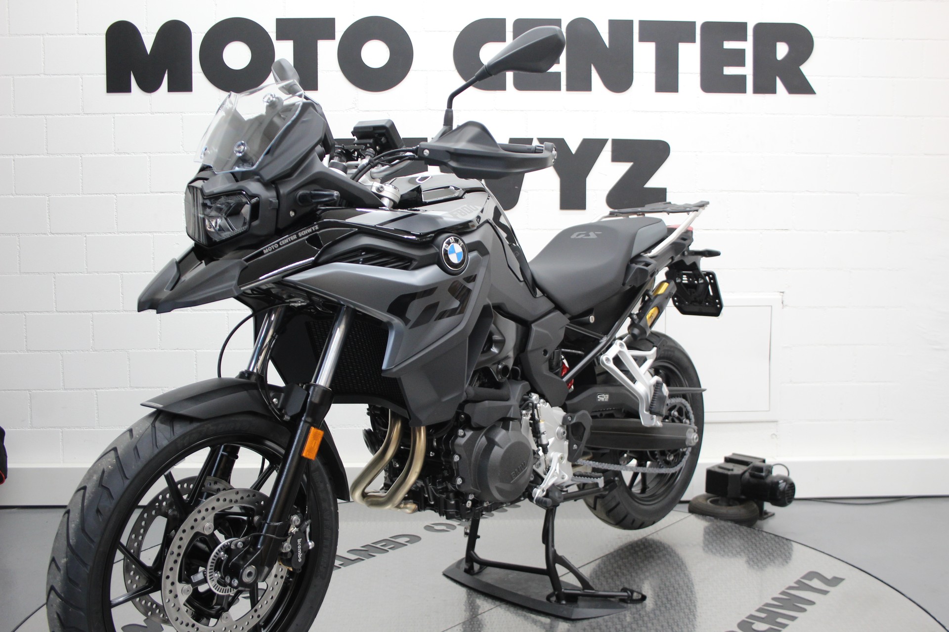 BMW F 800 GS-showroom-element-3