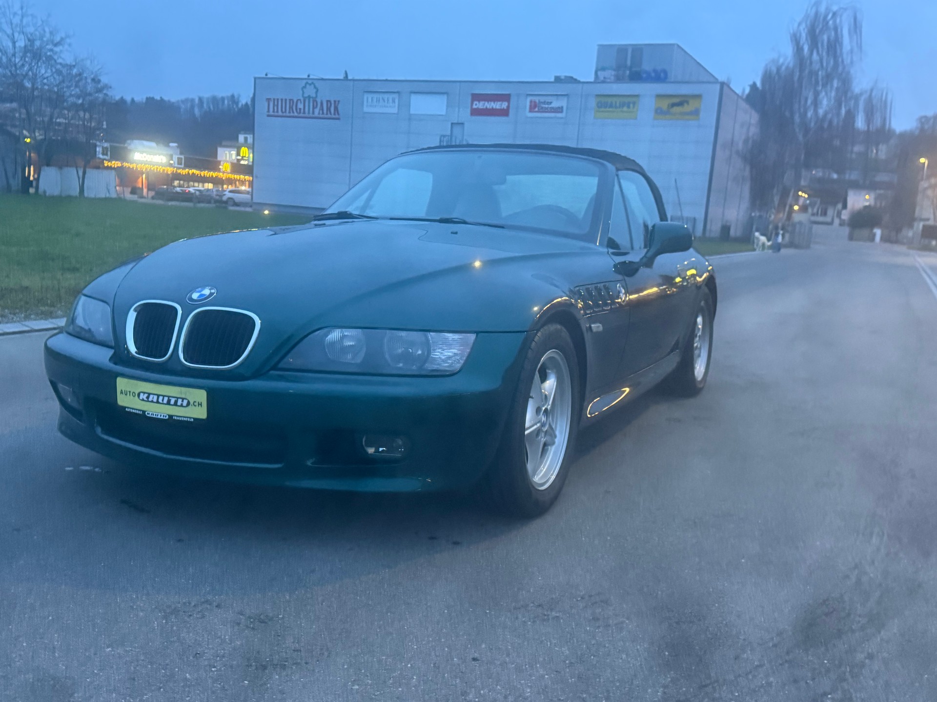 BMW Z3 1.9i Roadster - Cabrio-image-2