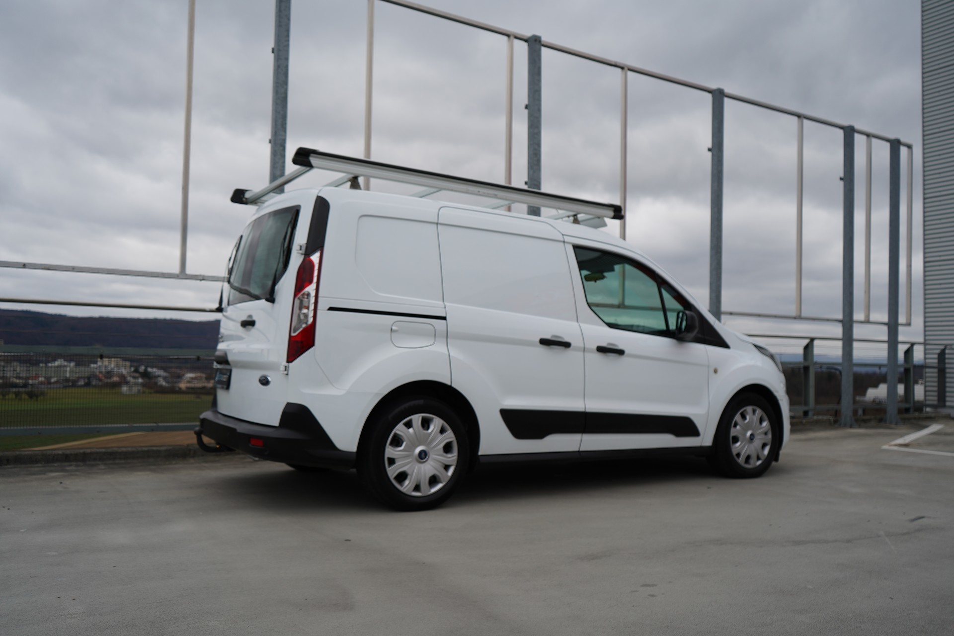 FORD TRANSIT CONNECT VAN T200 1.5 ECO BLUE TREND BOTT l 120 PS-image-5