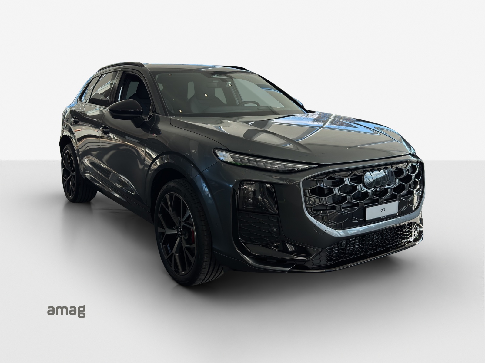 AUDI Q3 SUV 110 kW TFSI S tronic-image-5