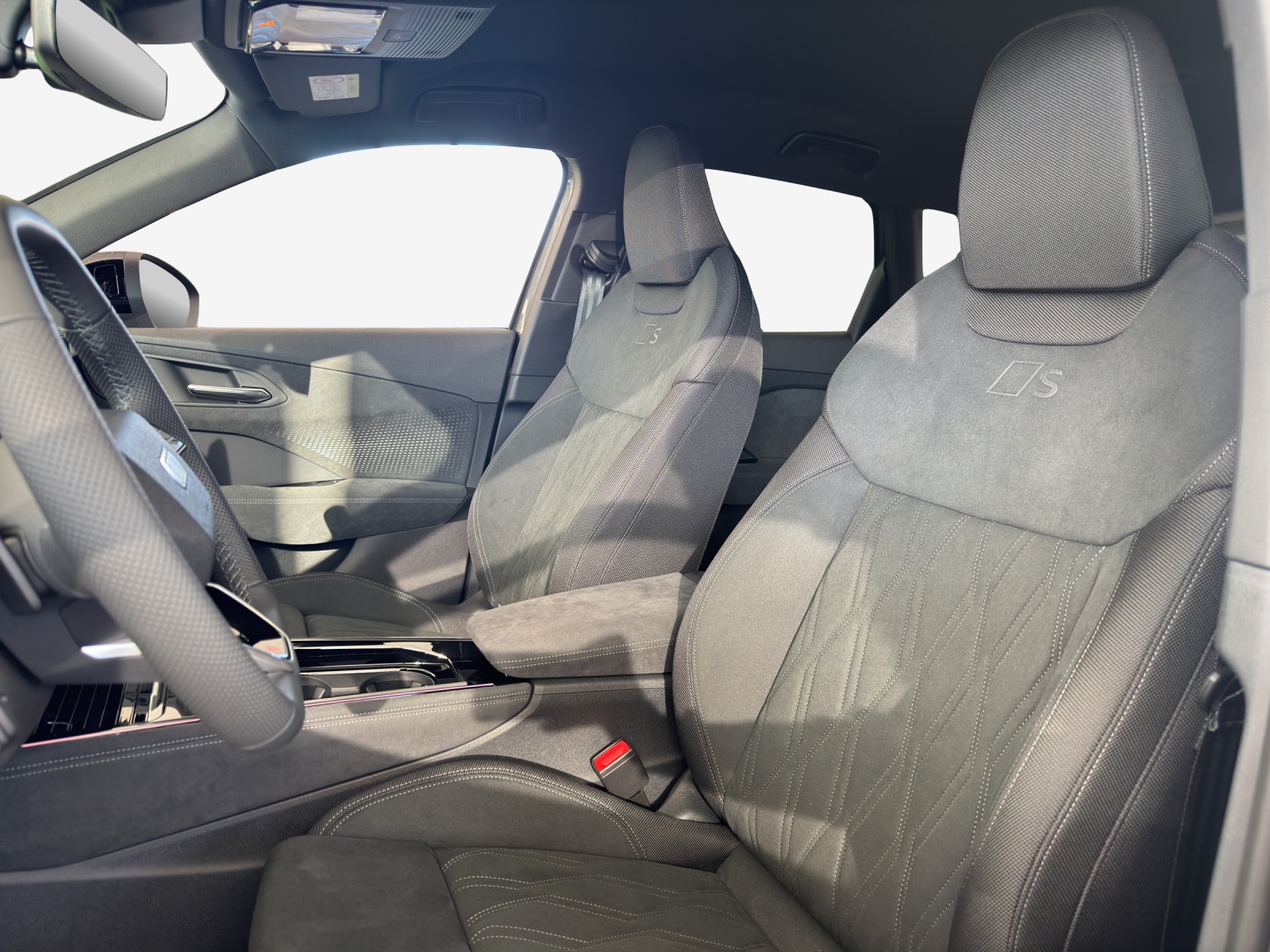 AUDI Q3 SUV 110 kW TFSI S tronic-image-14